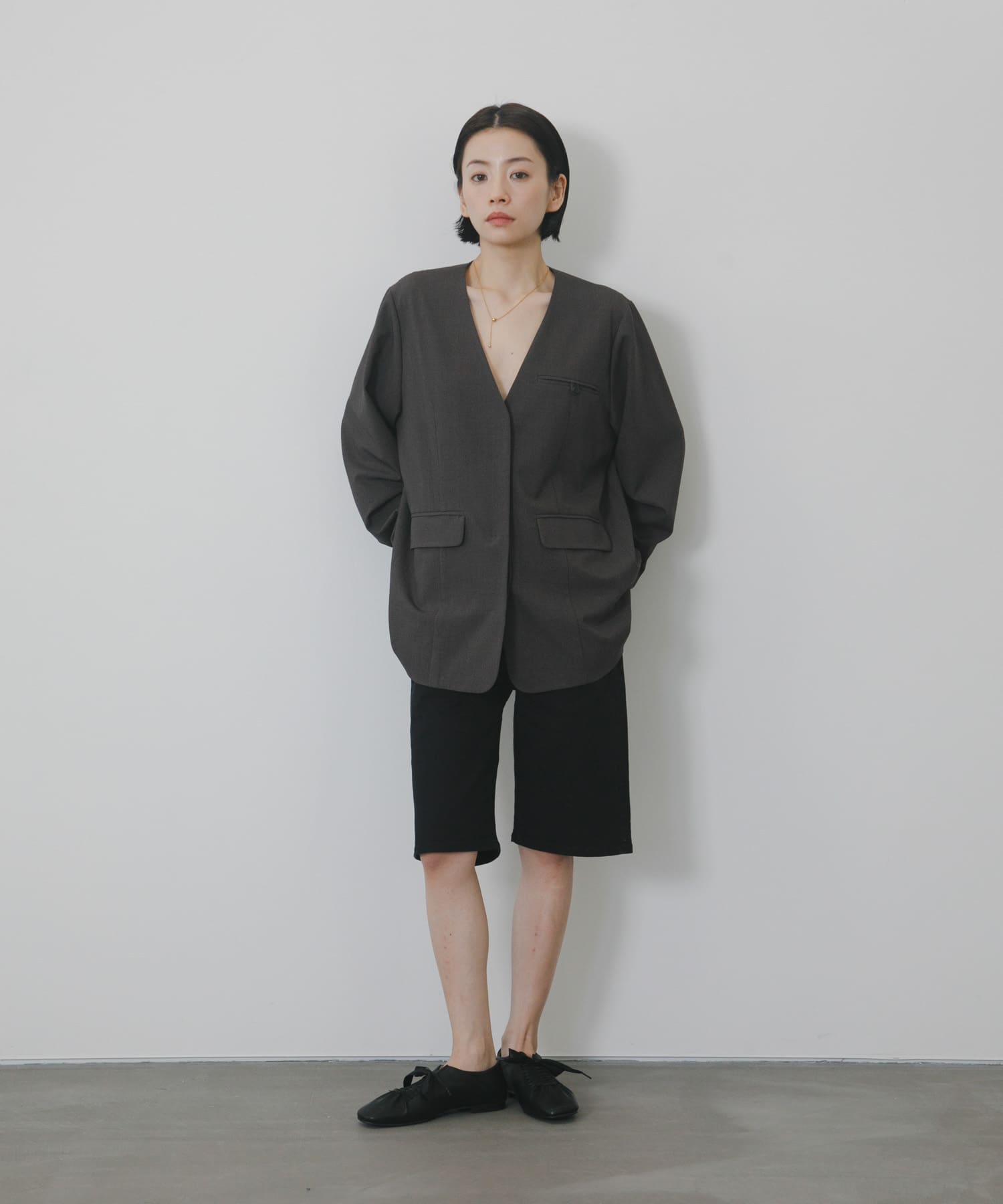 身長 : 162cm サイズ : 36