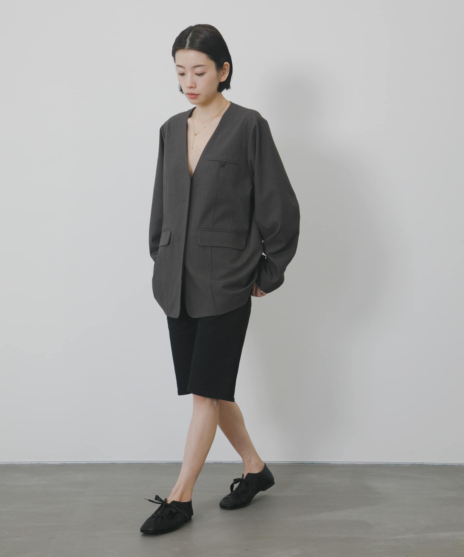 身長 : 162cm サイズ : 36