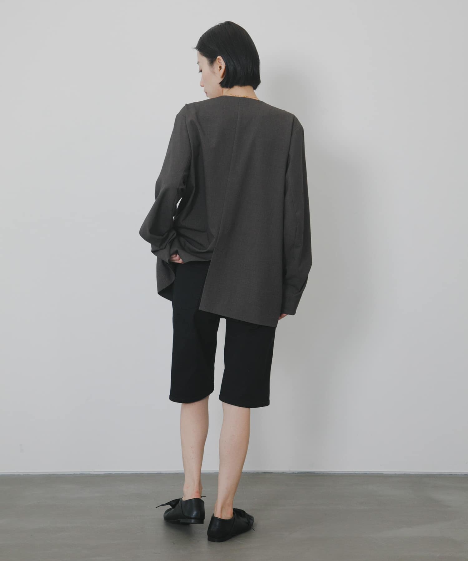 身長 : 162cm サイズ : 36