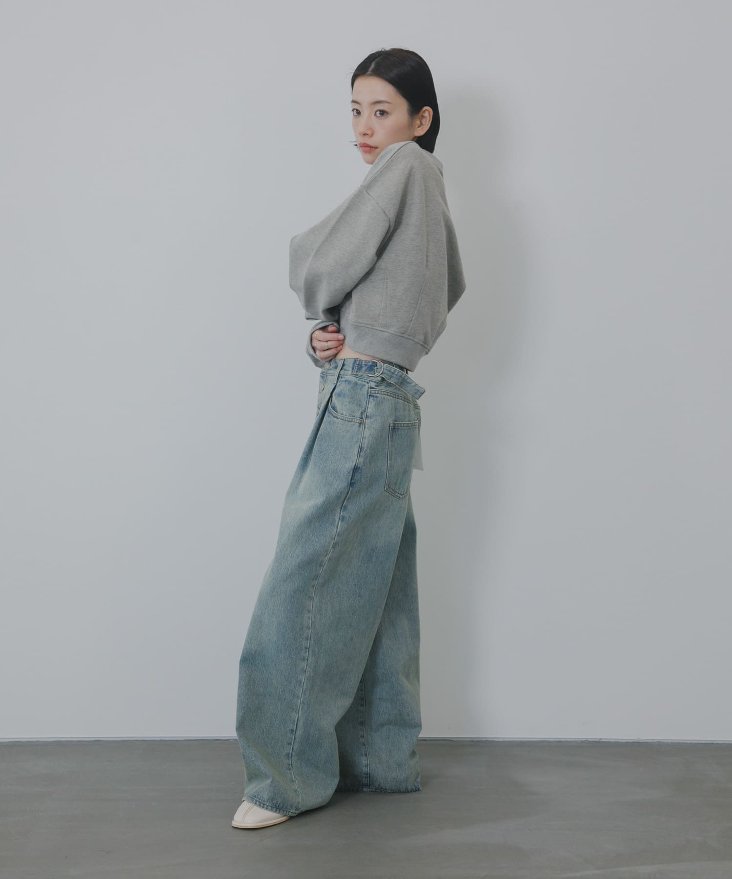 身長 : 162cm サイズ : 36