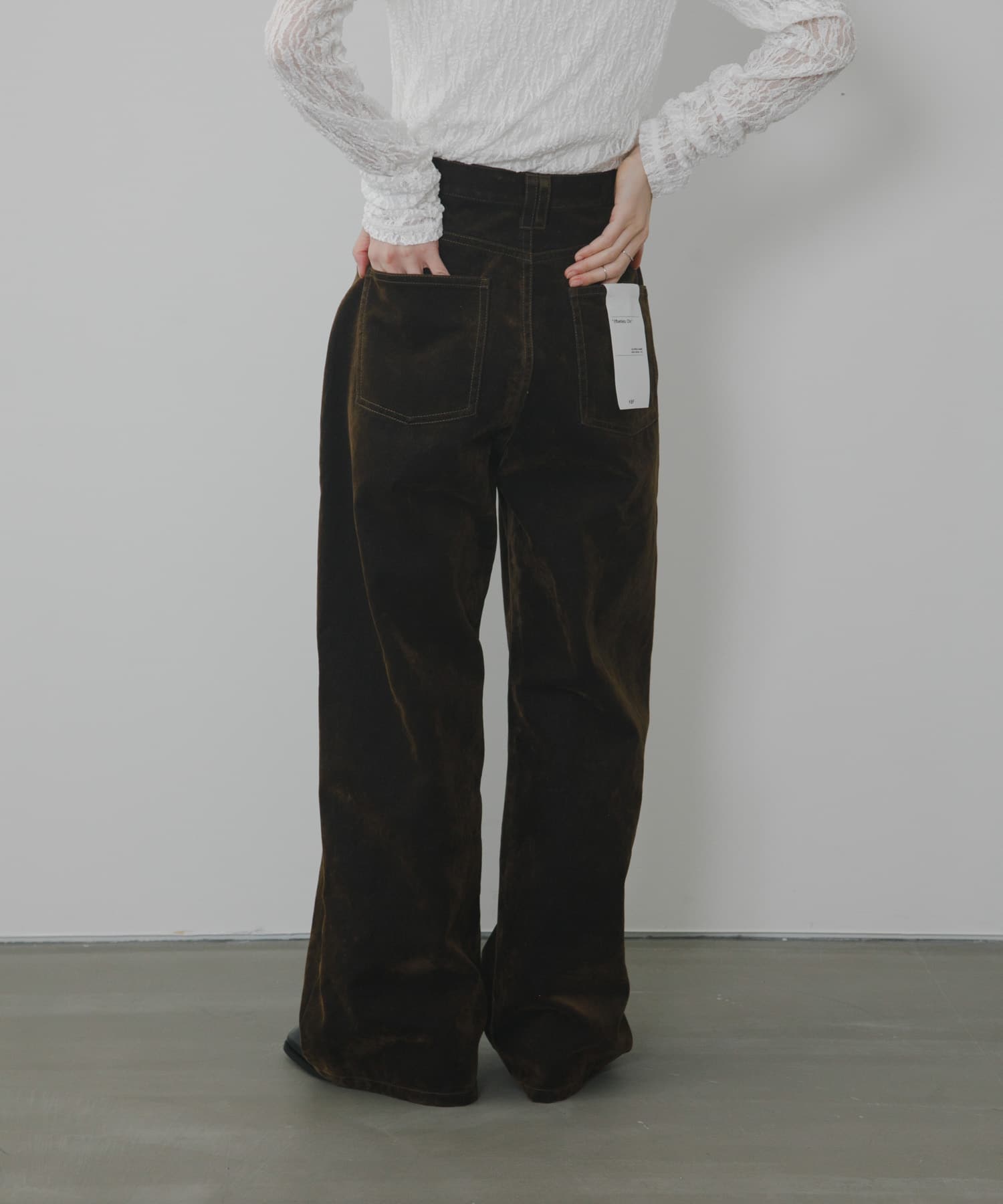 身長 : 162cm サイズ : 36