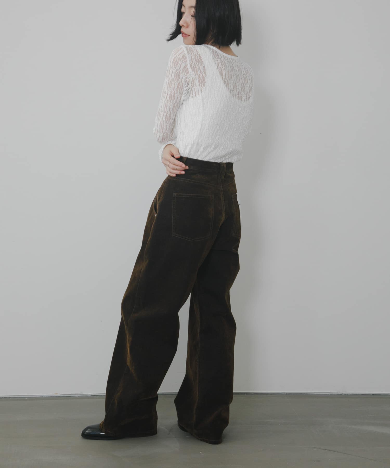 身長 : 162cm サイズ : 36