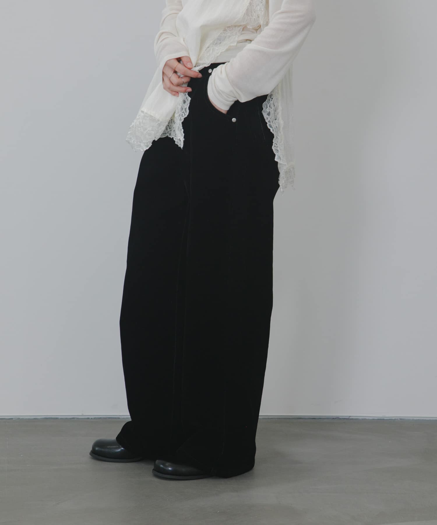 身長 : 162cm サイズ : 36