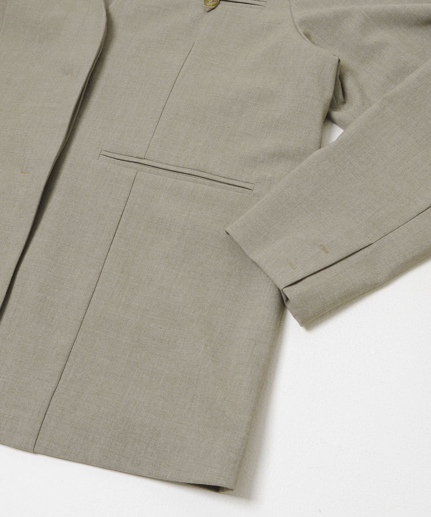 ノーカラーデザインジャケット MOSS GRAY One