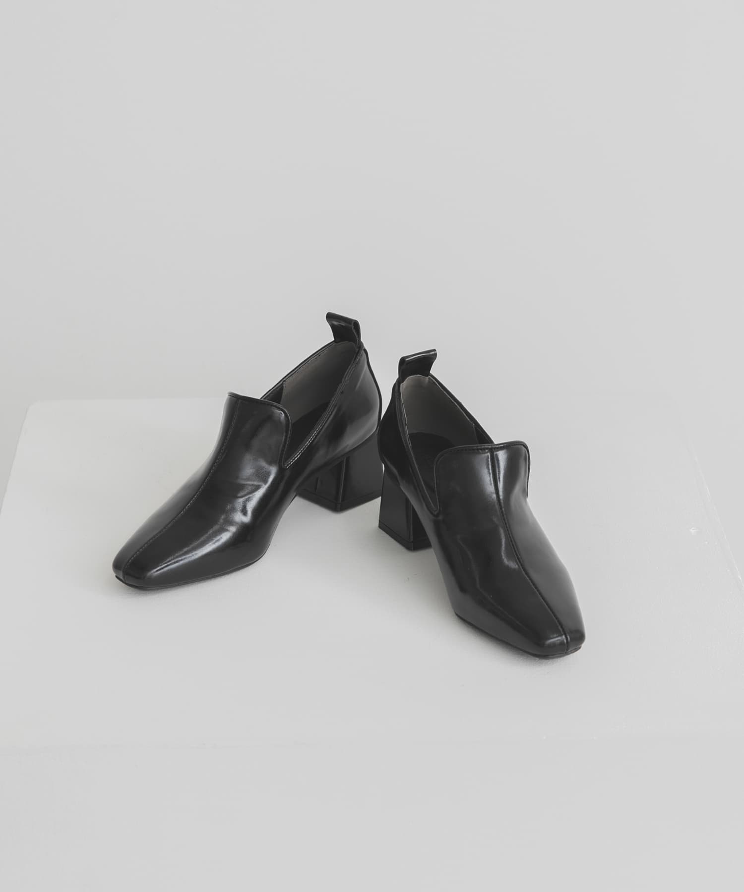 セミスクエアトゥパンプス BLACK 36