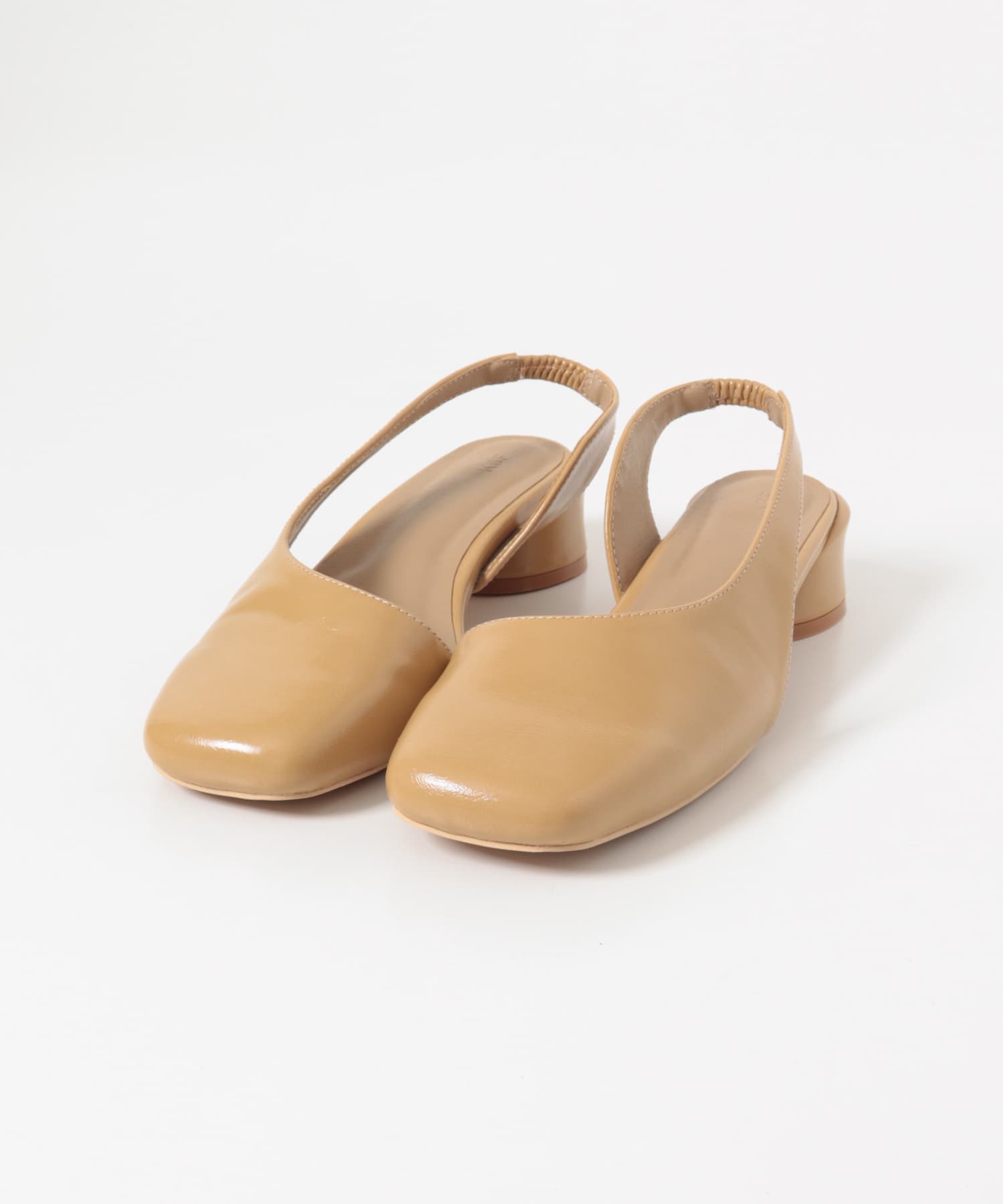 スクエアトゥアシンメトリーパンプス CAMEL 36