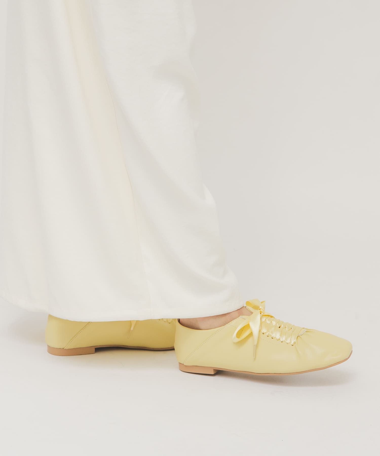 サテンリボンギャザーシューズ YELLOW 36