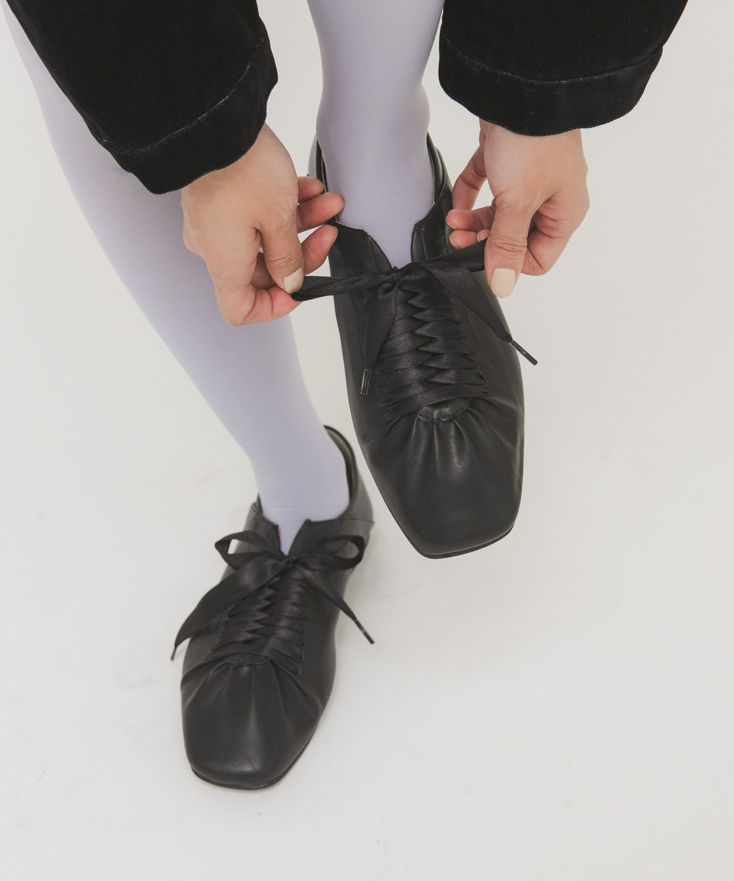 サテンリボンギャザーシューズ BLACK 36