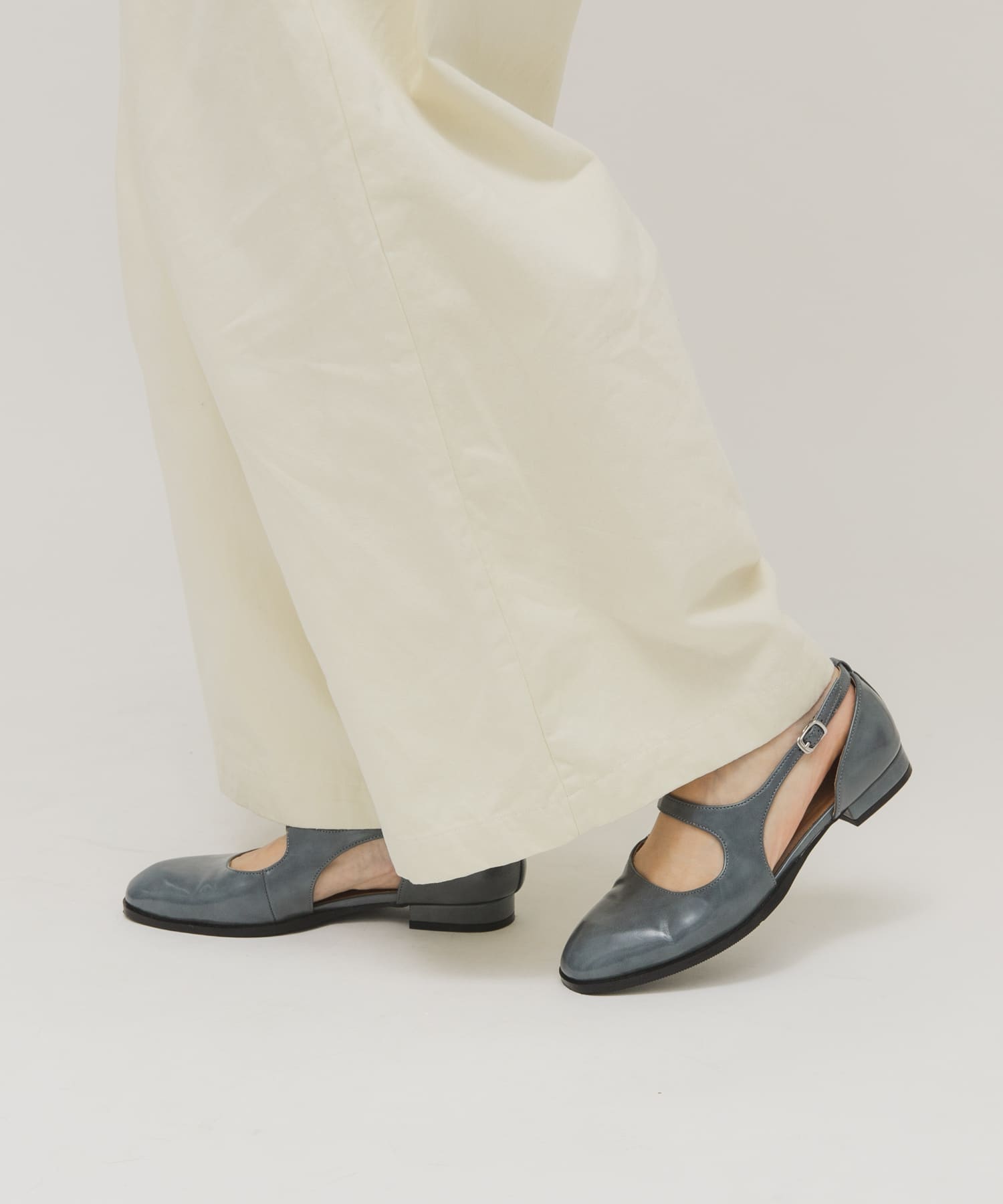 カットデザインメリージェーンローファー BLUE 36