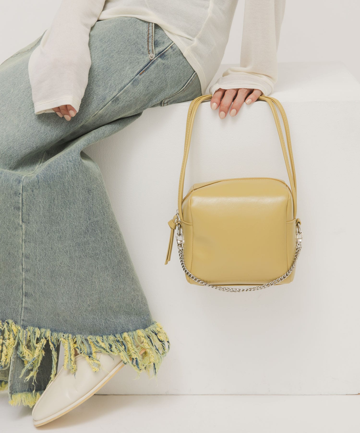 チェーン付きスクエアBAG