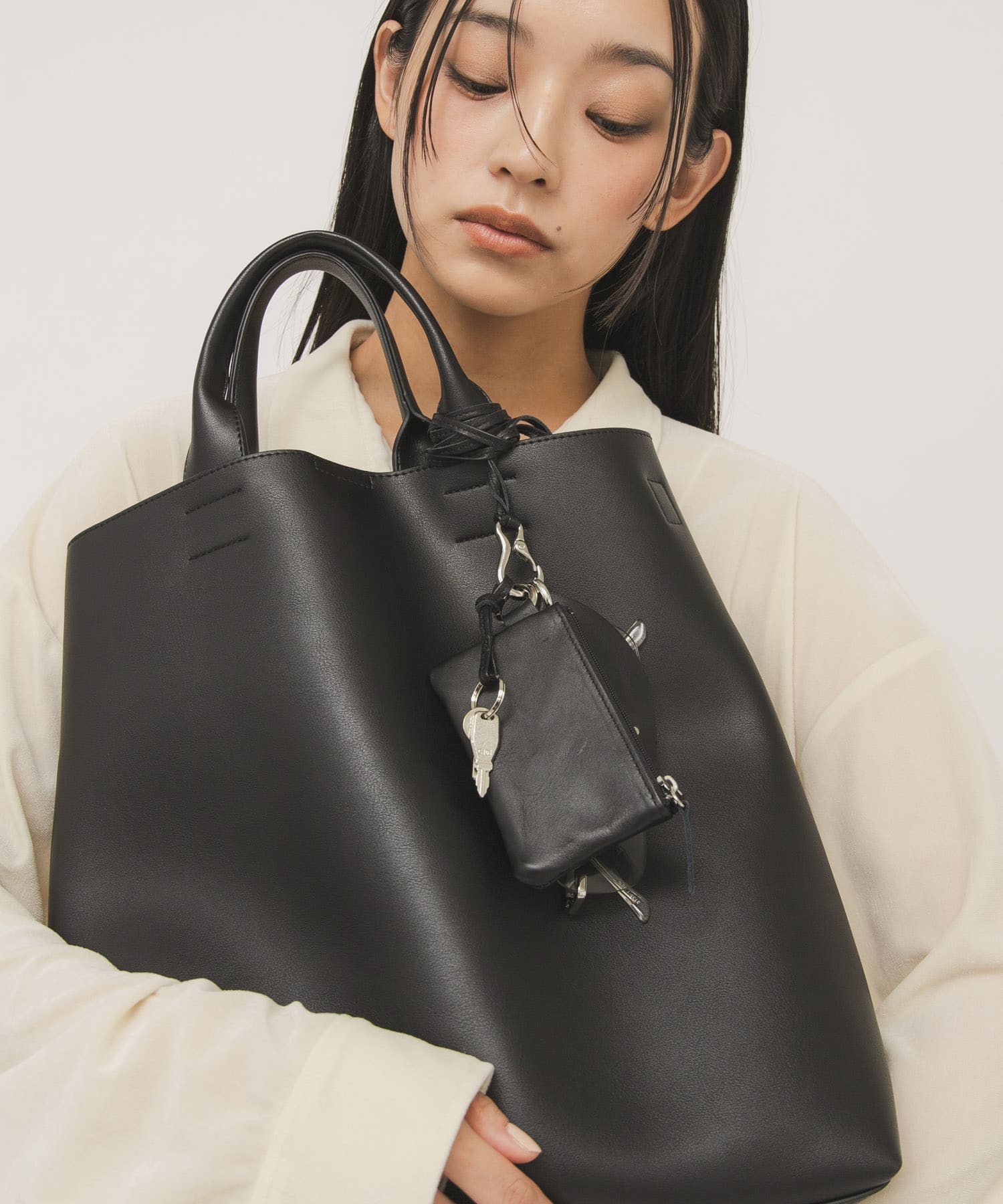 マルチポーチネックショルダー BLACK One