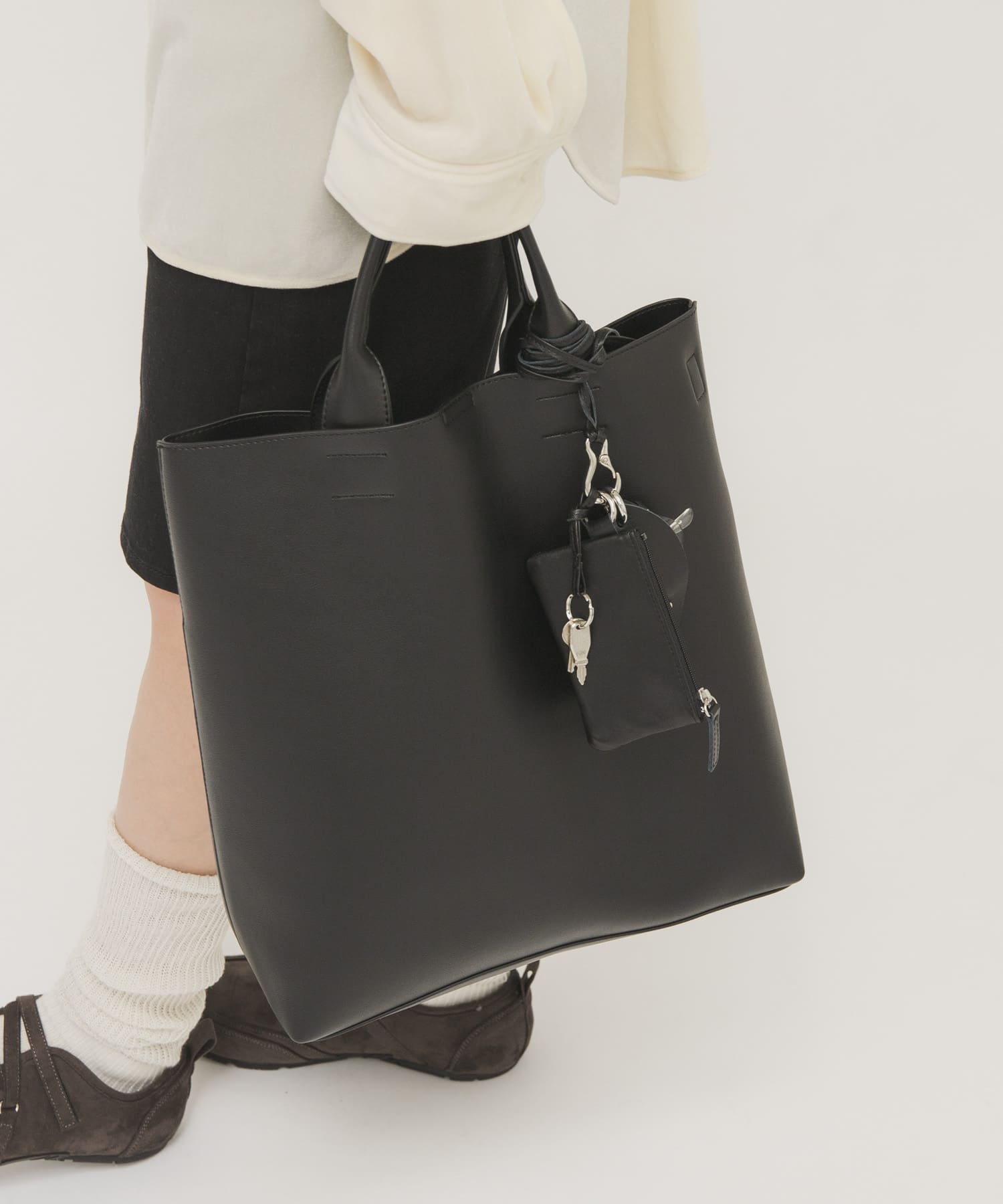 アウトポケットイージーBAG BLACK One