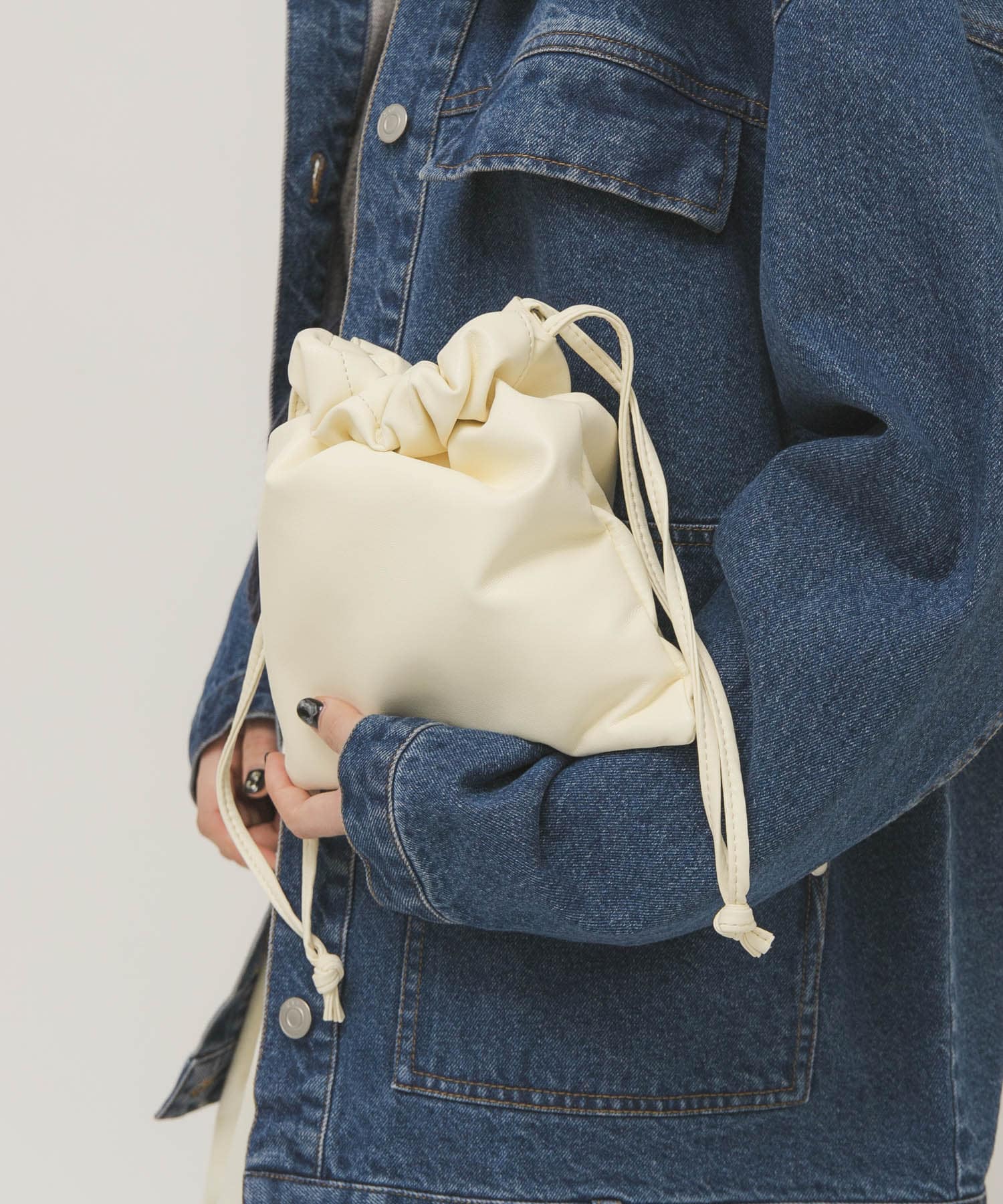 ギャザーデザインミニBAG IVORY One