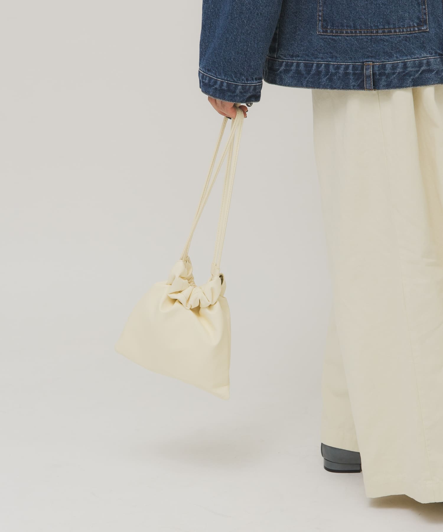 ギャザーデザインミニBAG IVORY One