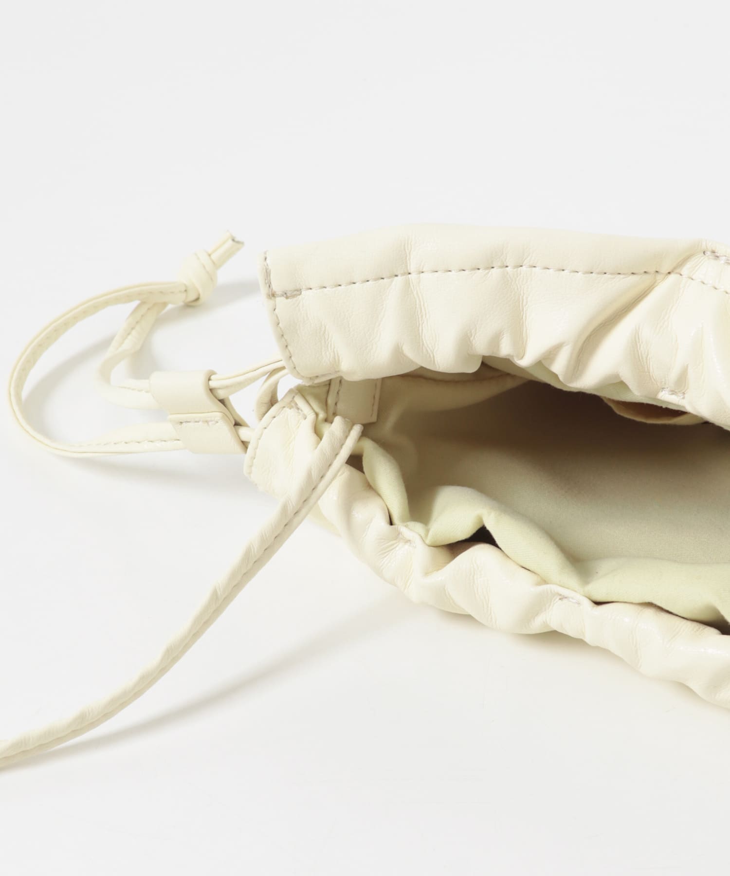 ギャザーデザインミニBAG IVORY One