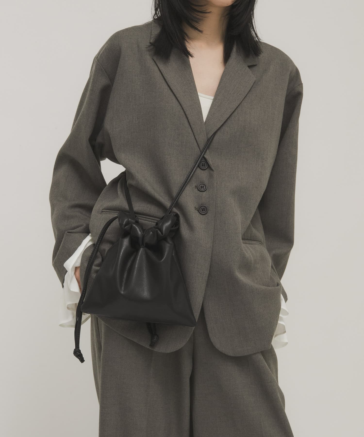 ギャザーデザインミニBAG BLACK One