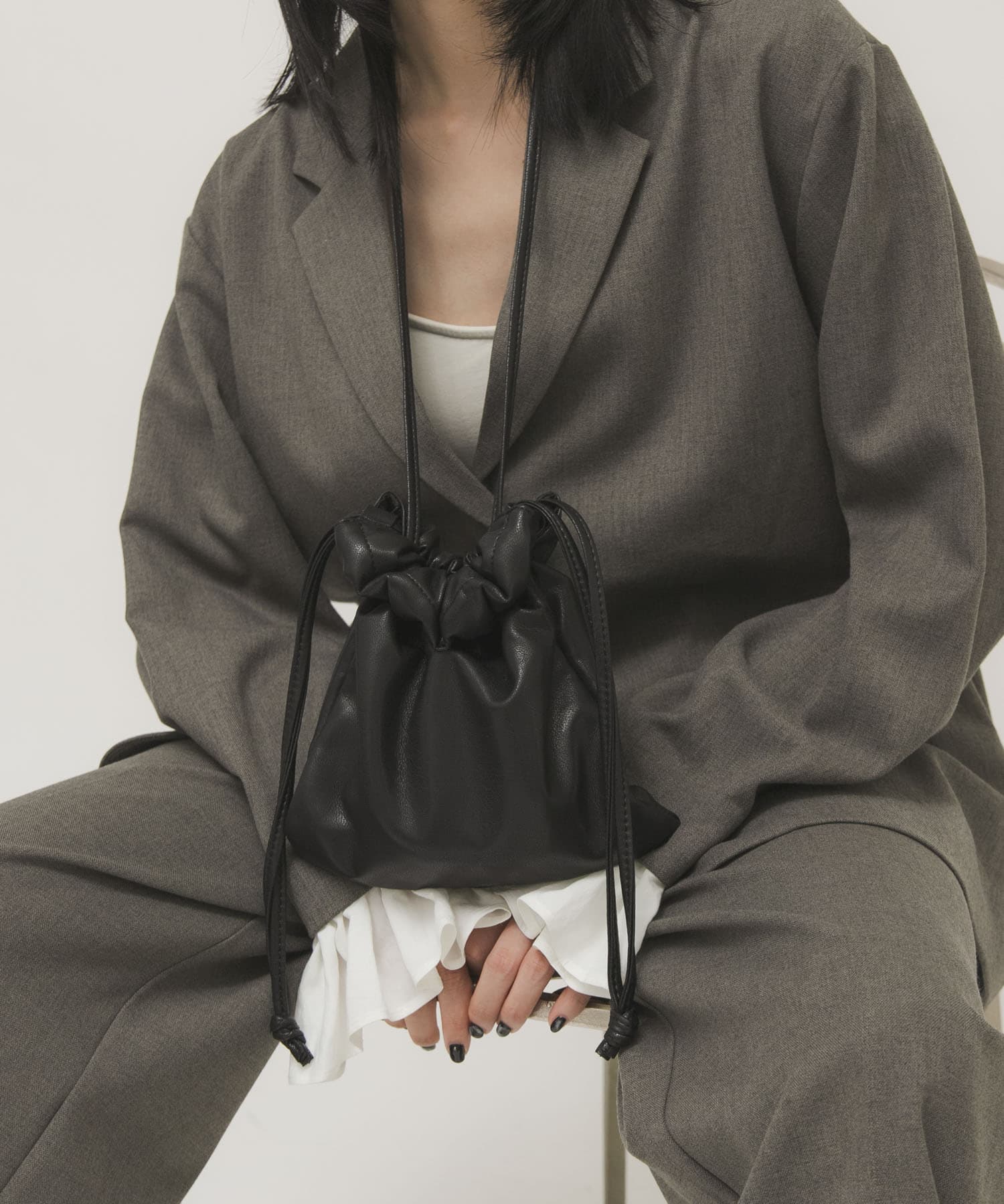 ギャザーデザインミニBAG BLACK One