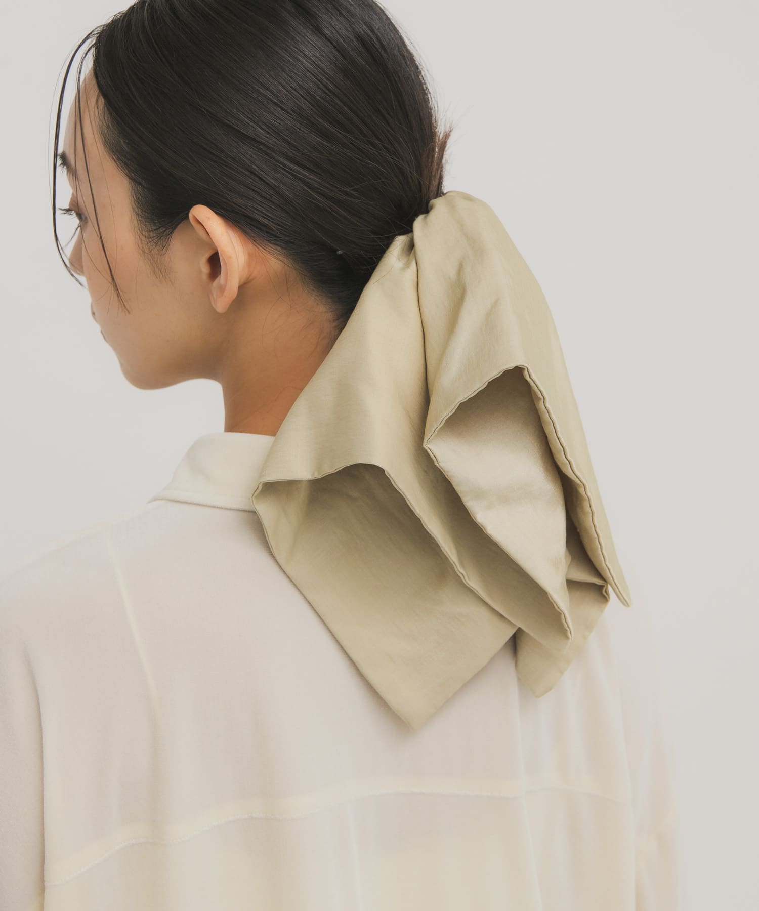 サテンシュシュ(特大) BEIGE One