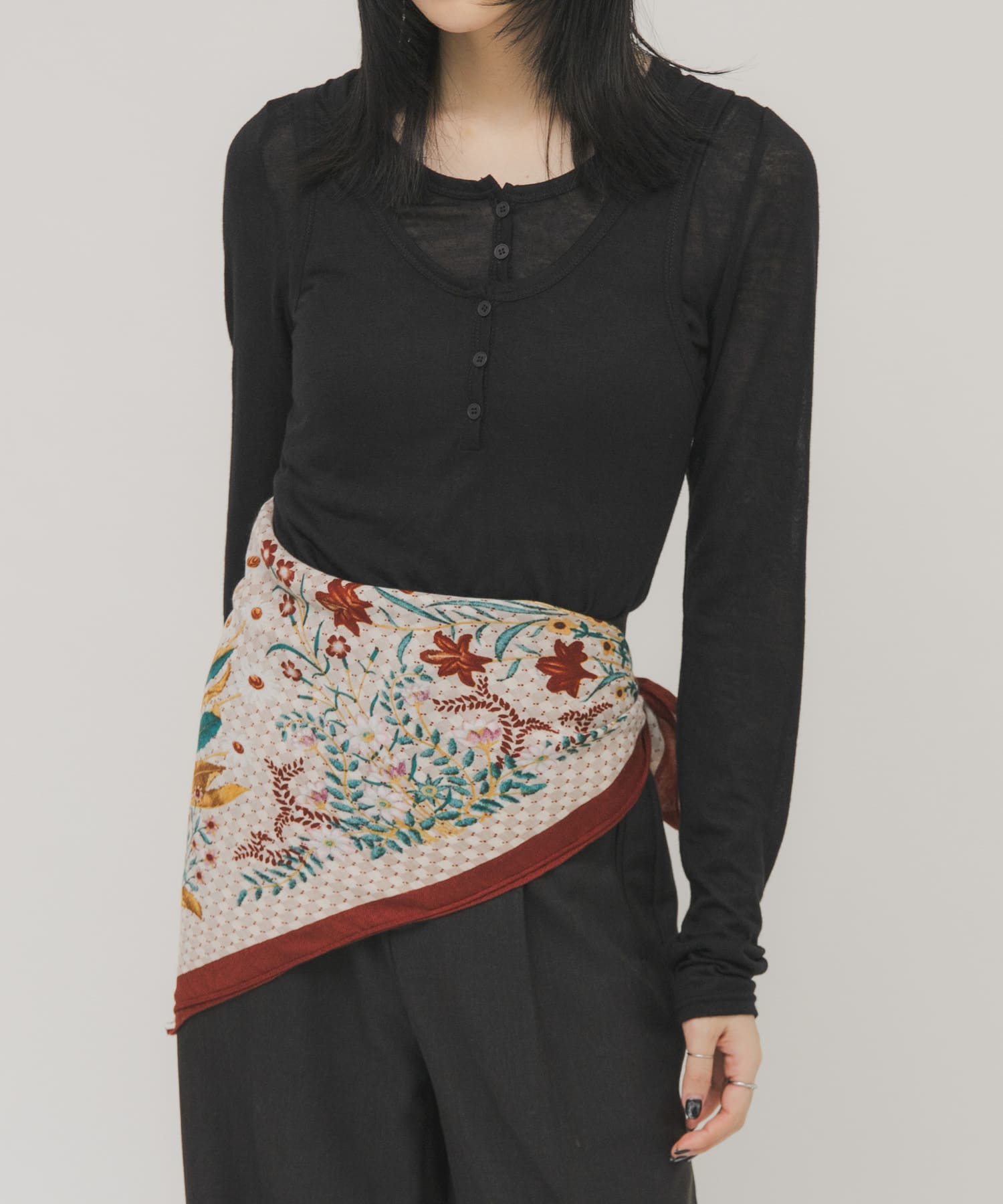 ヴィンテージフラワースカーフ RED One