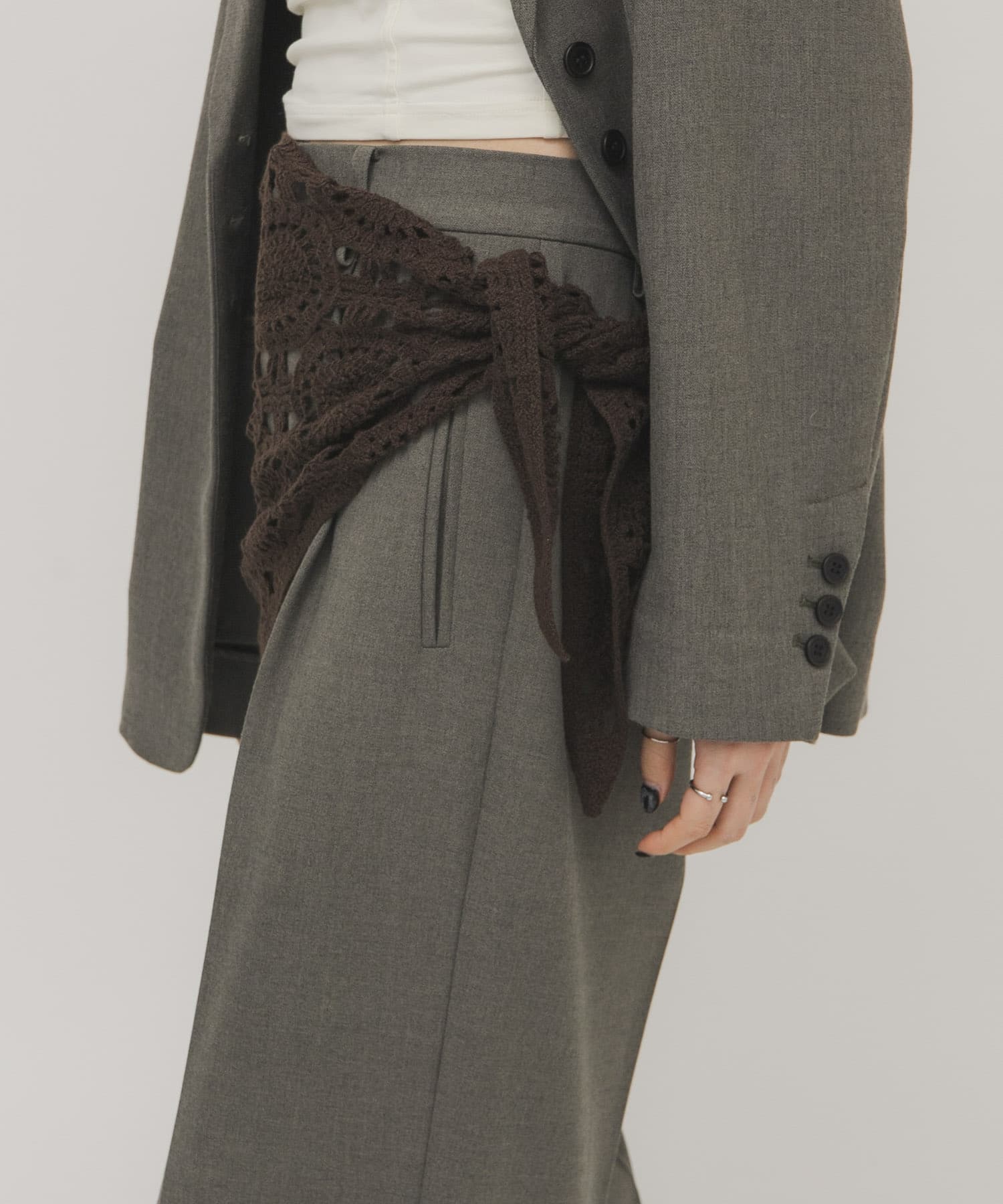 トライアングルクロシェスカーフ D.BROWN One