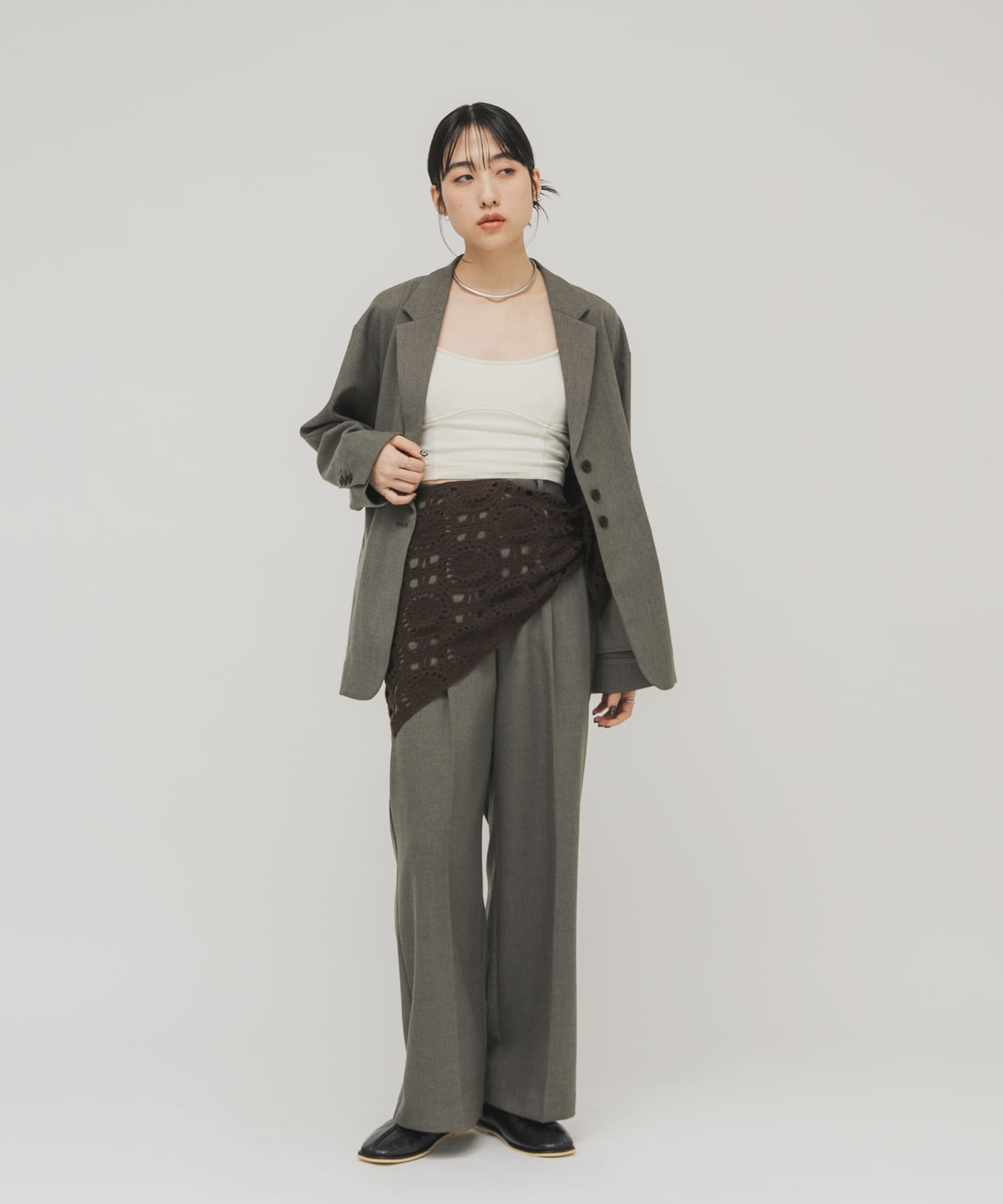 トライアングルクロシェスカーフ D.BROWN One