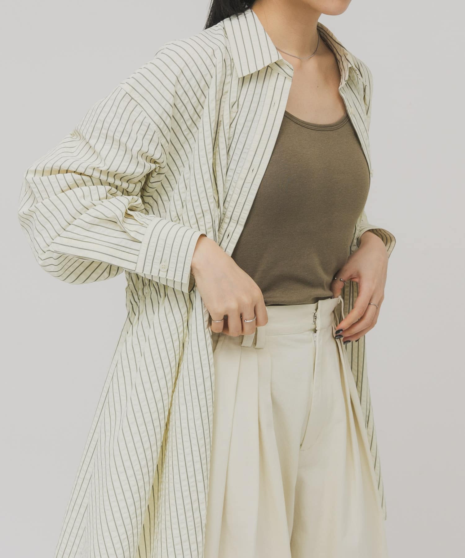 KHAKI