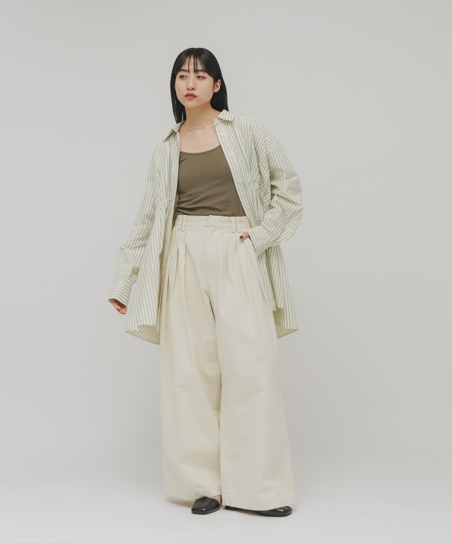 KHAKI