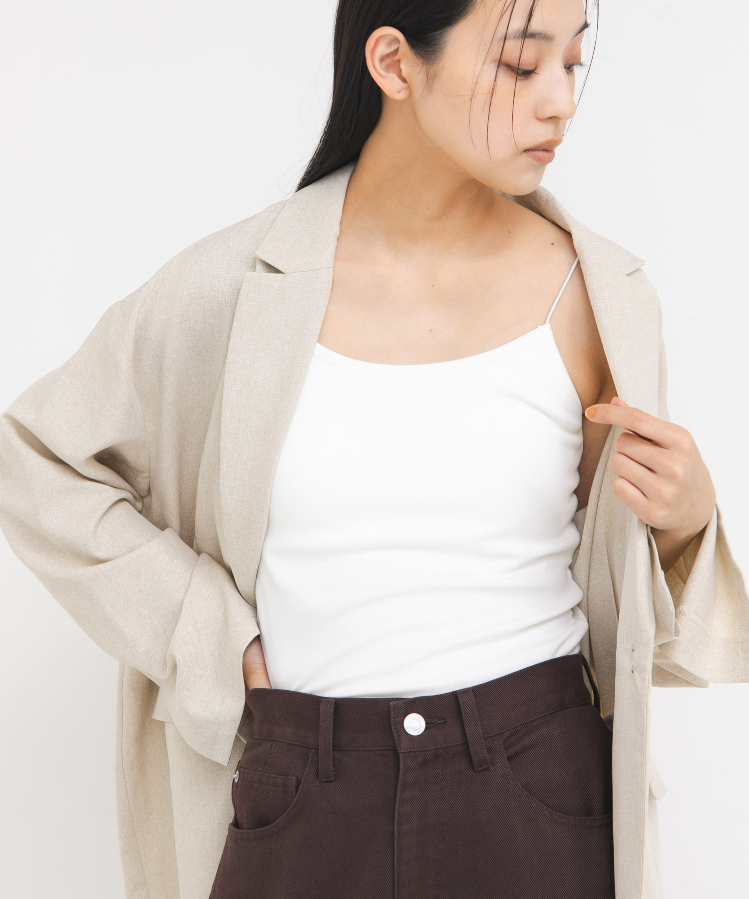 スパゲティストラップカップ付きキャミ