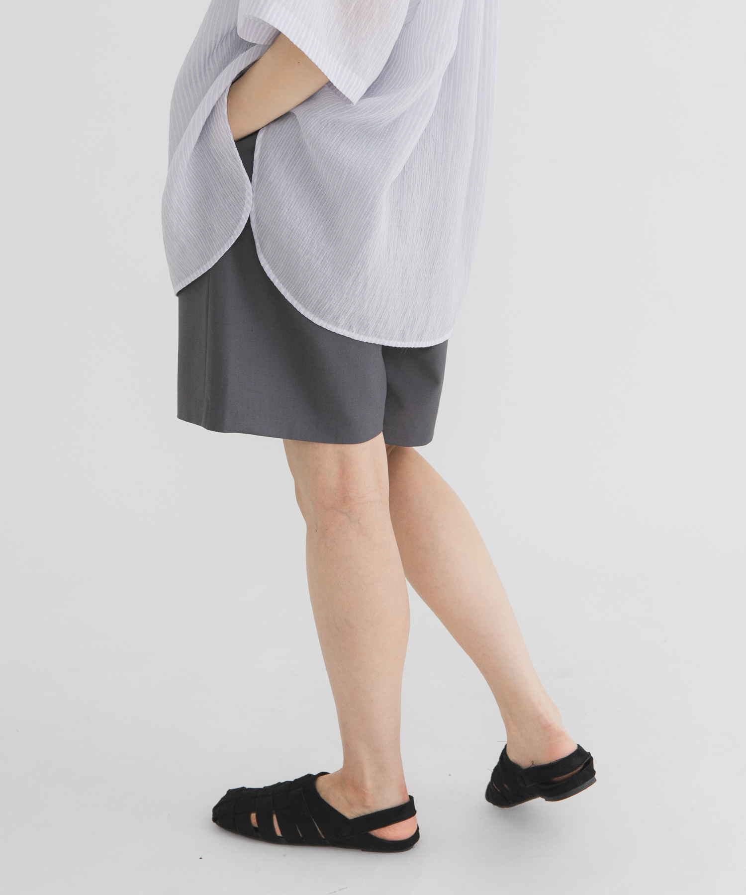 GRAY2