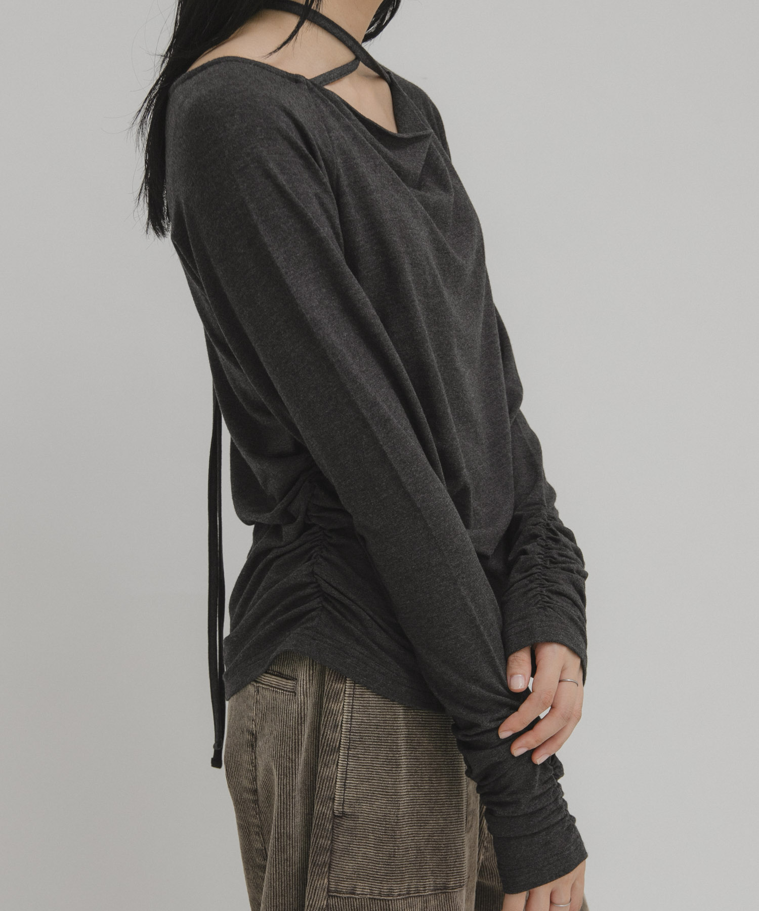 ドレープリボントップス