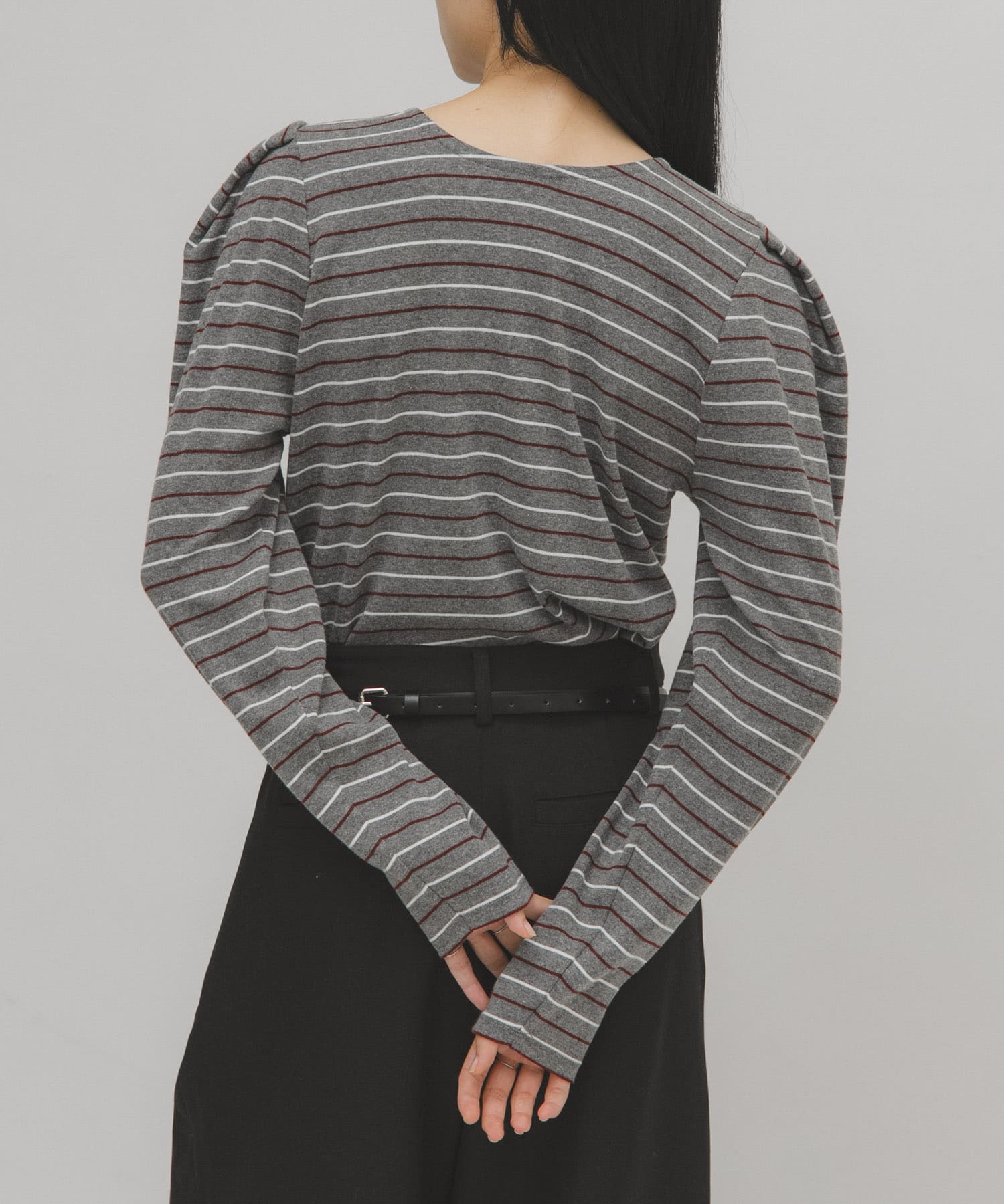 GRAY