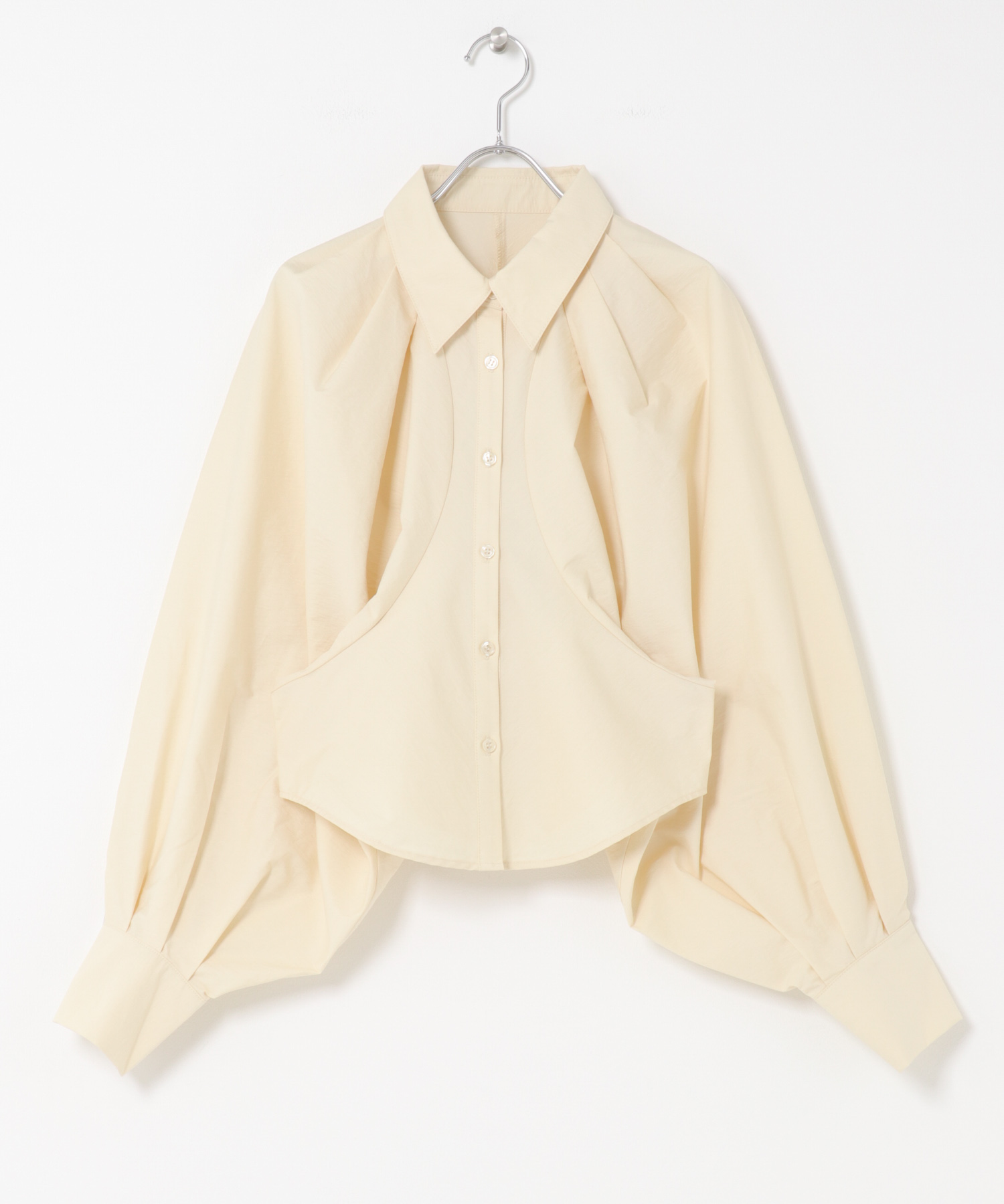 L.BEIGE