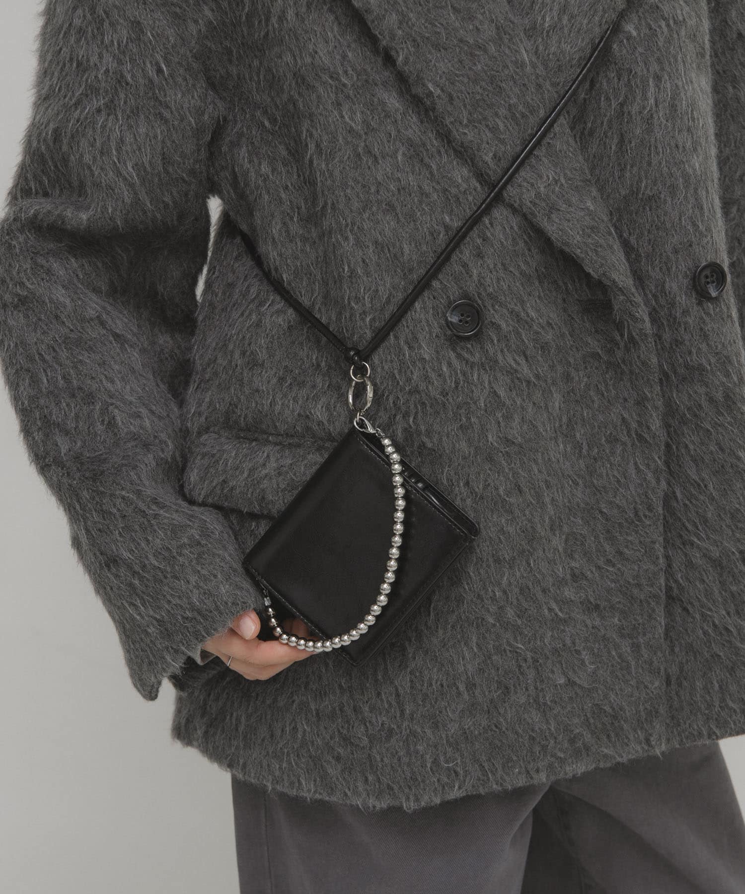 ボールハンドル付きショルダーウォレット