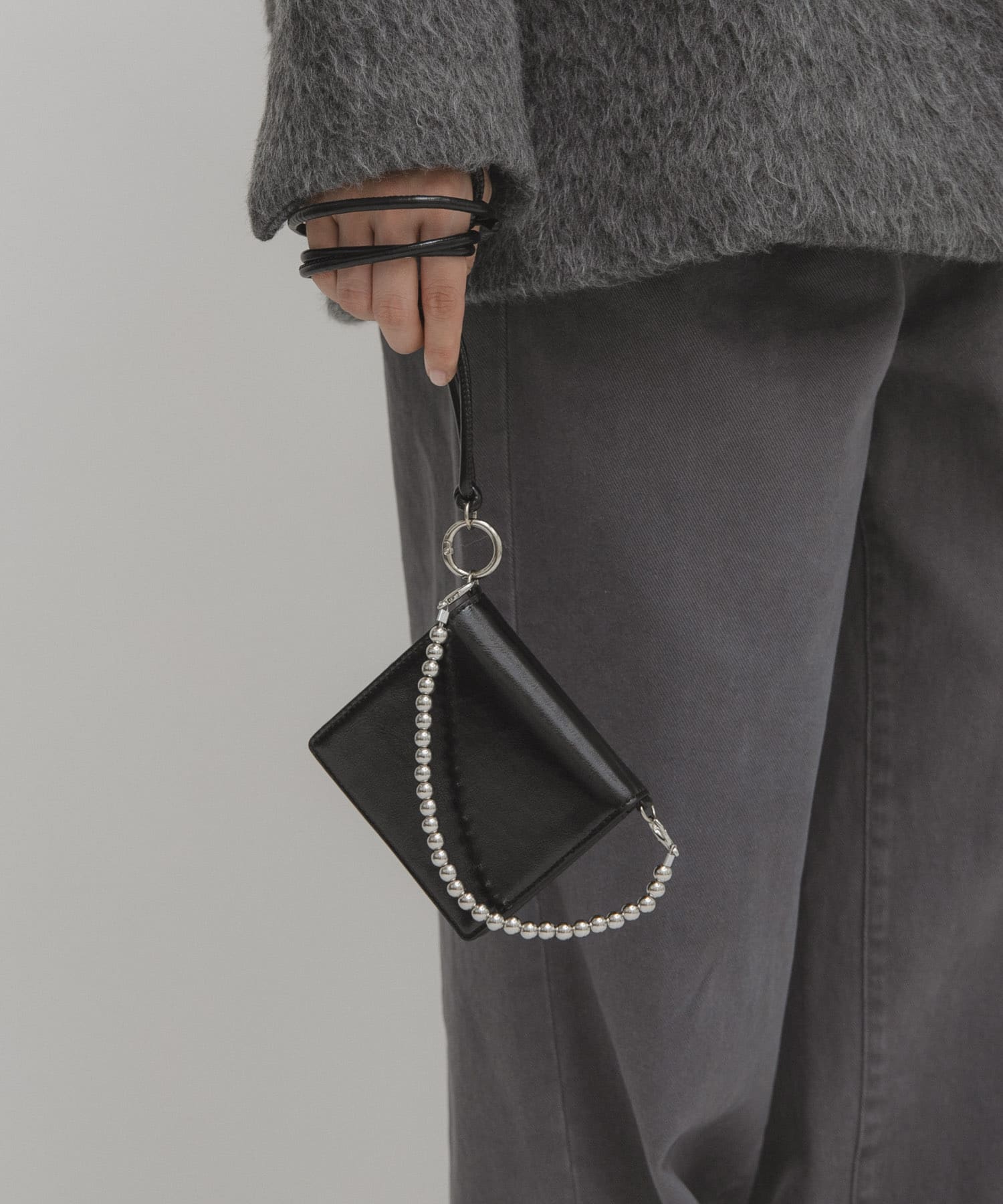 ボールハンドル付きショルダーウォレット BLACK One