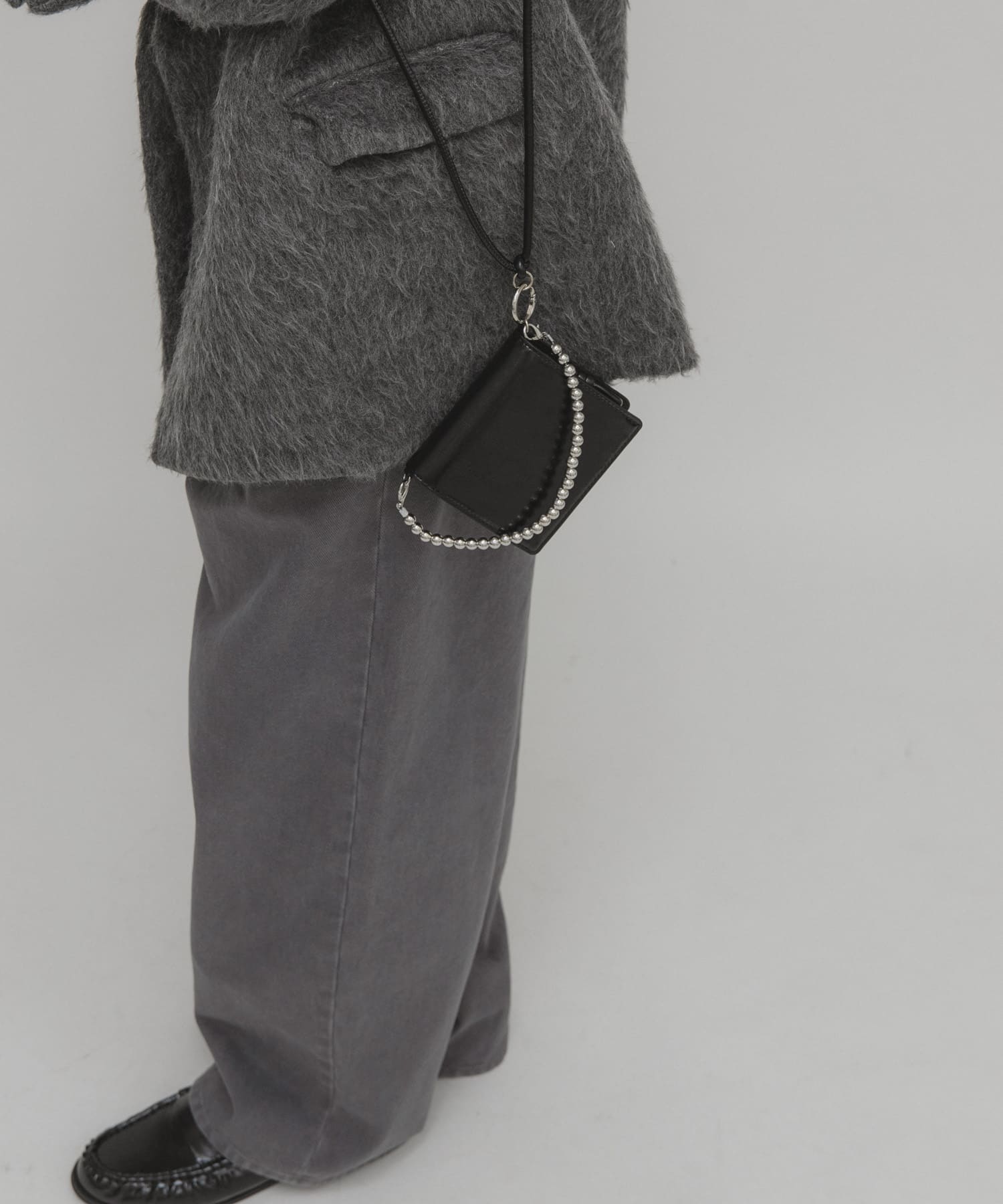 ボールハンドル付きショルダーウォレット BLACK One