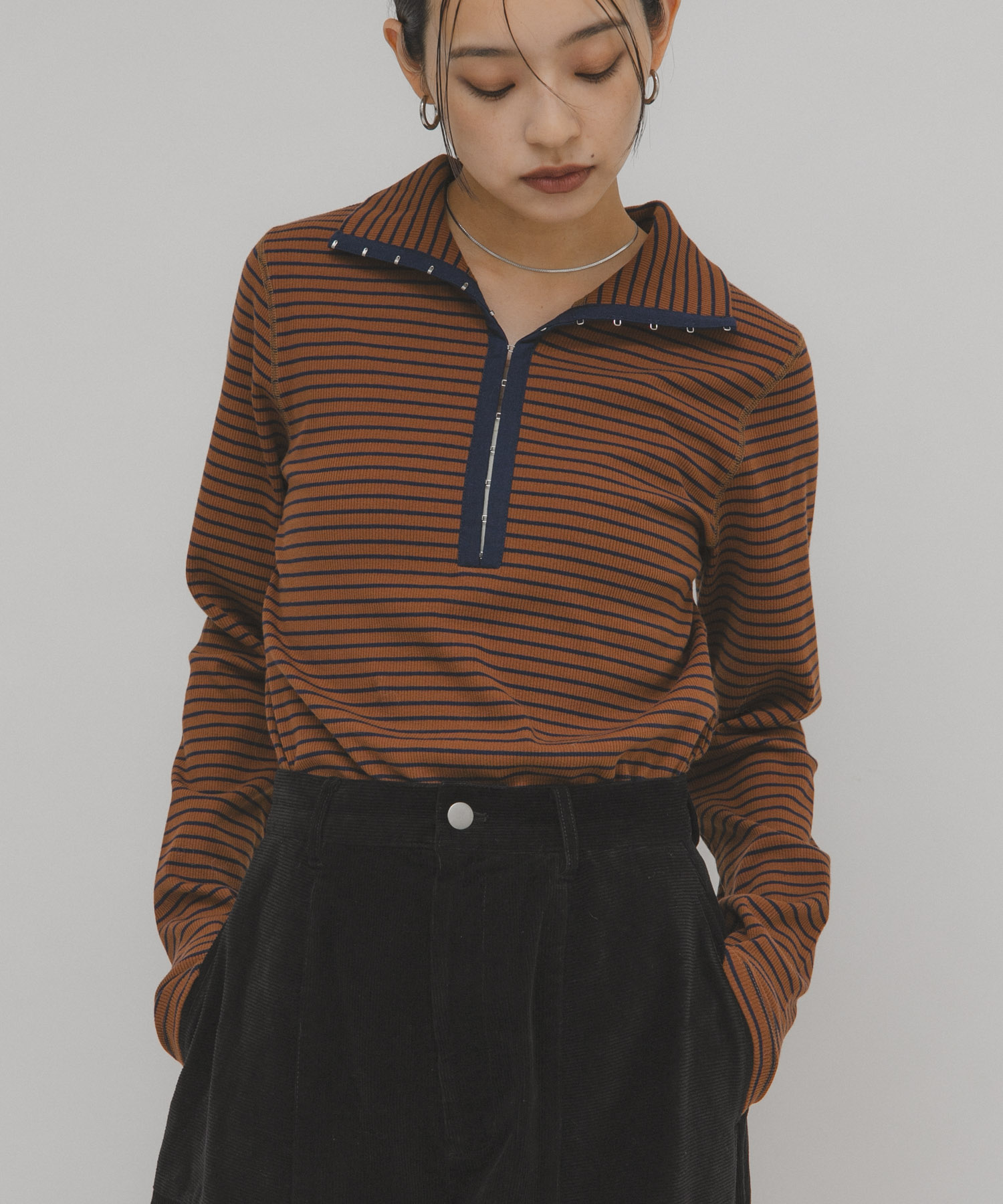 BROWN×NVY