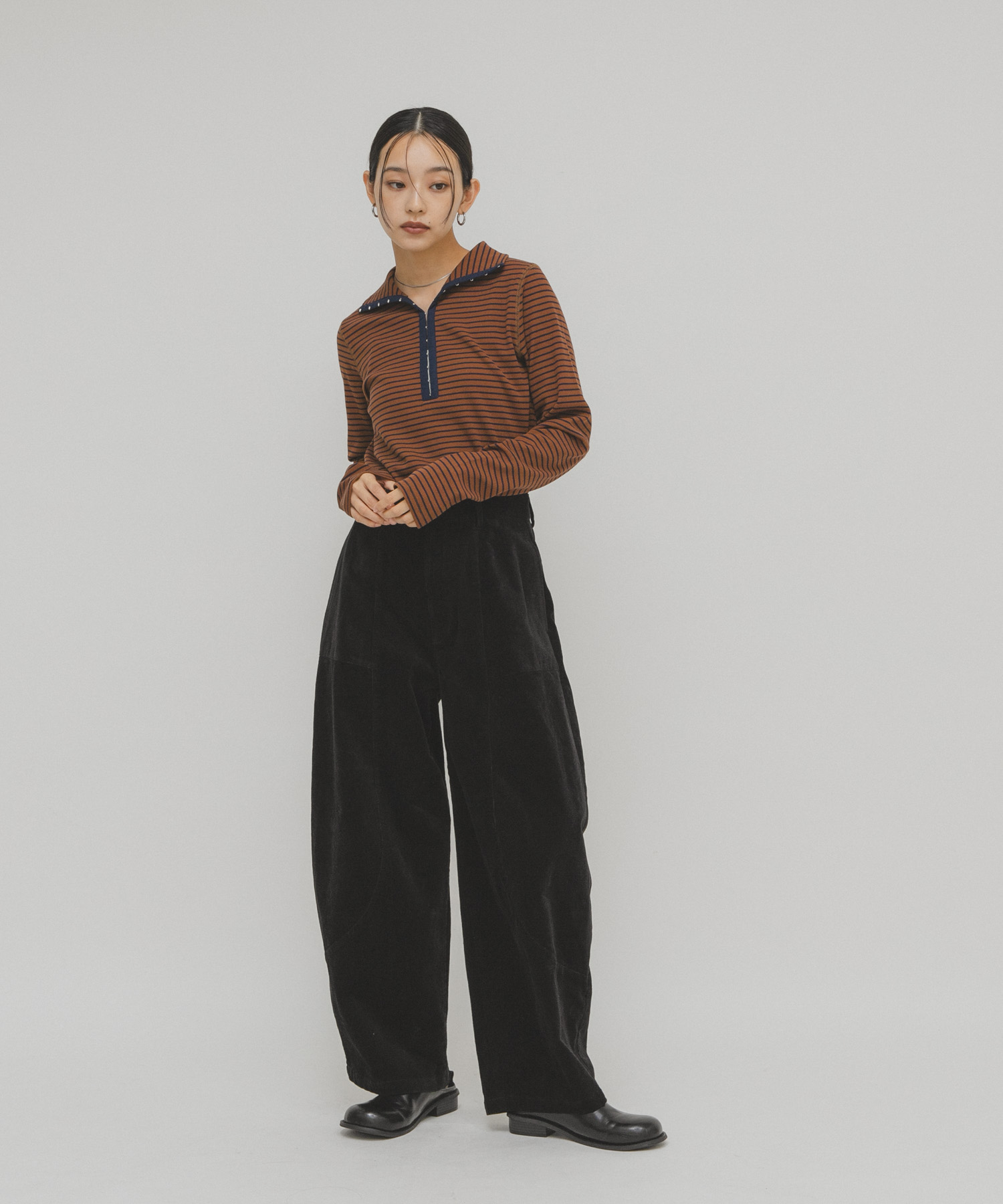 BROWN×NVY