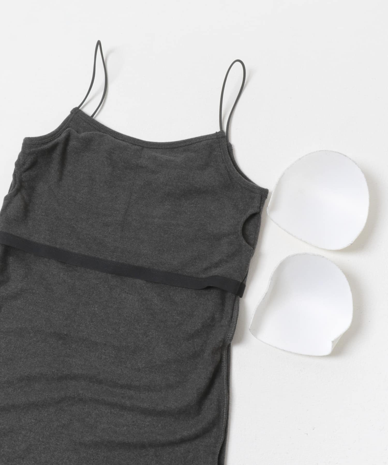 ピーチスキンカップ付きキャミソール CHARCOAL One