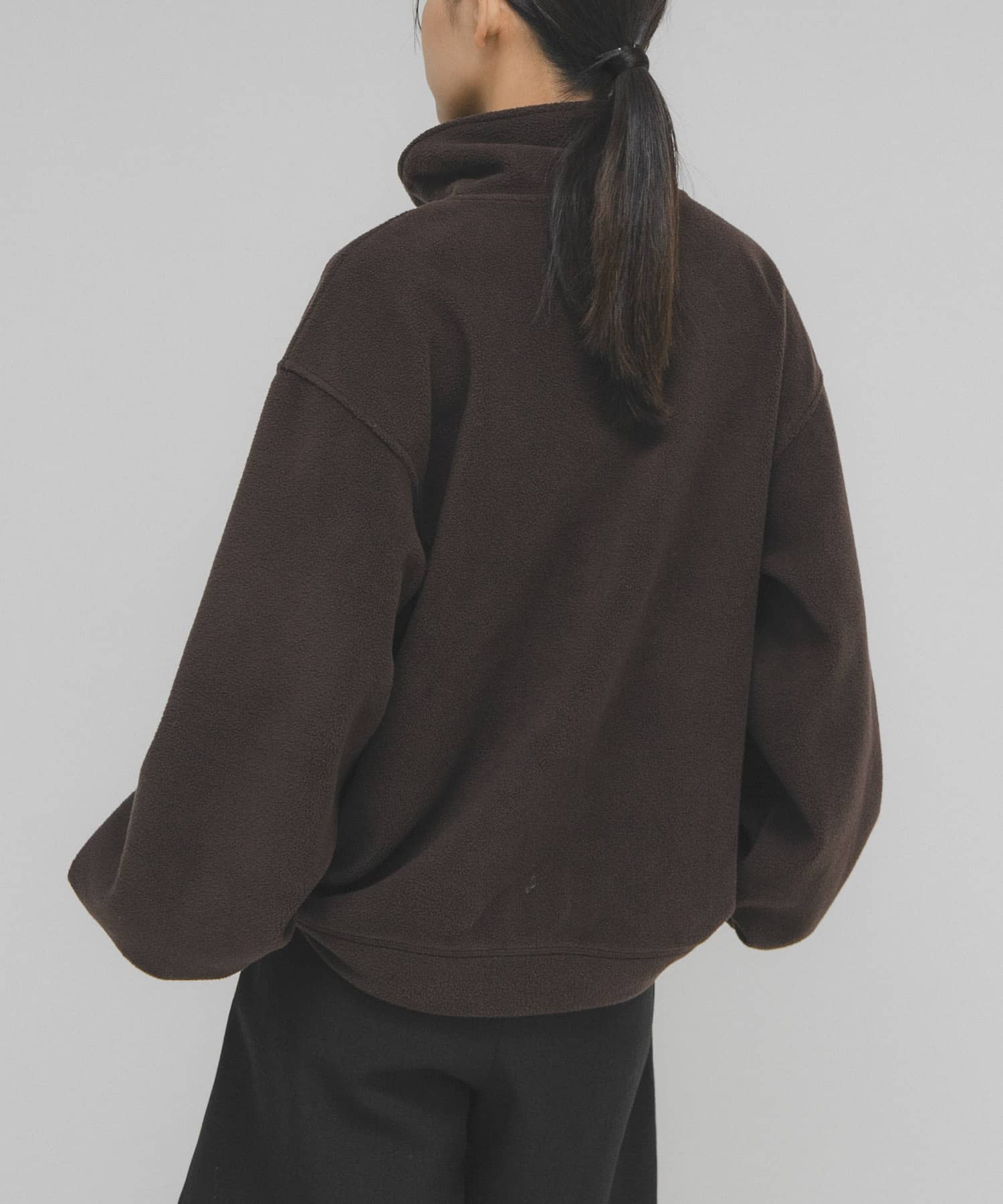 身長 : 163cm サイズ : one