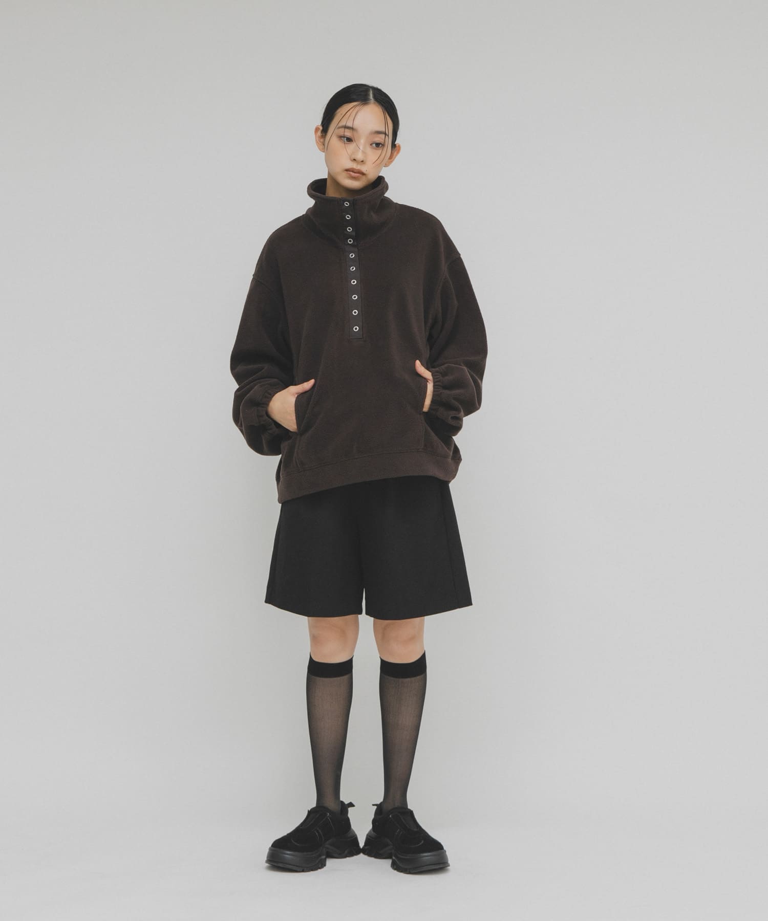 身長 : 163cm サイズ : one