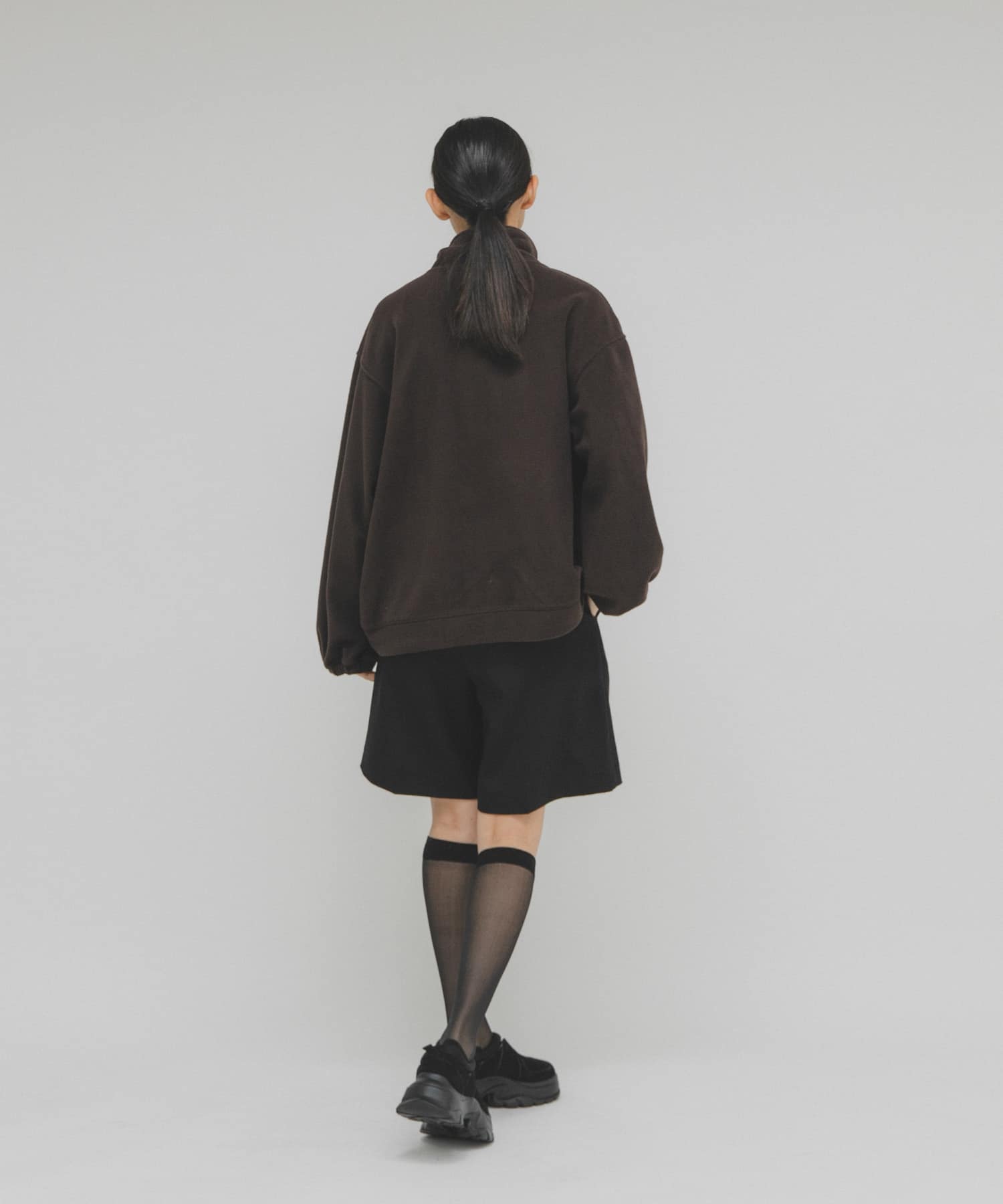 身長 : 163cm サイズ : one