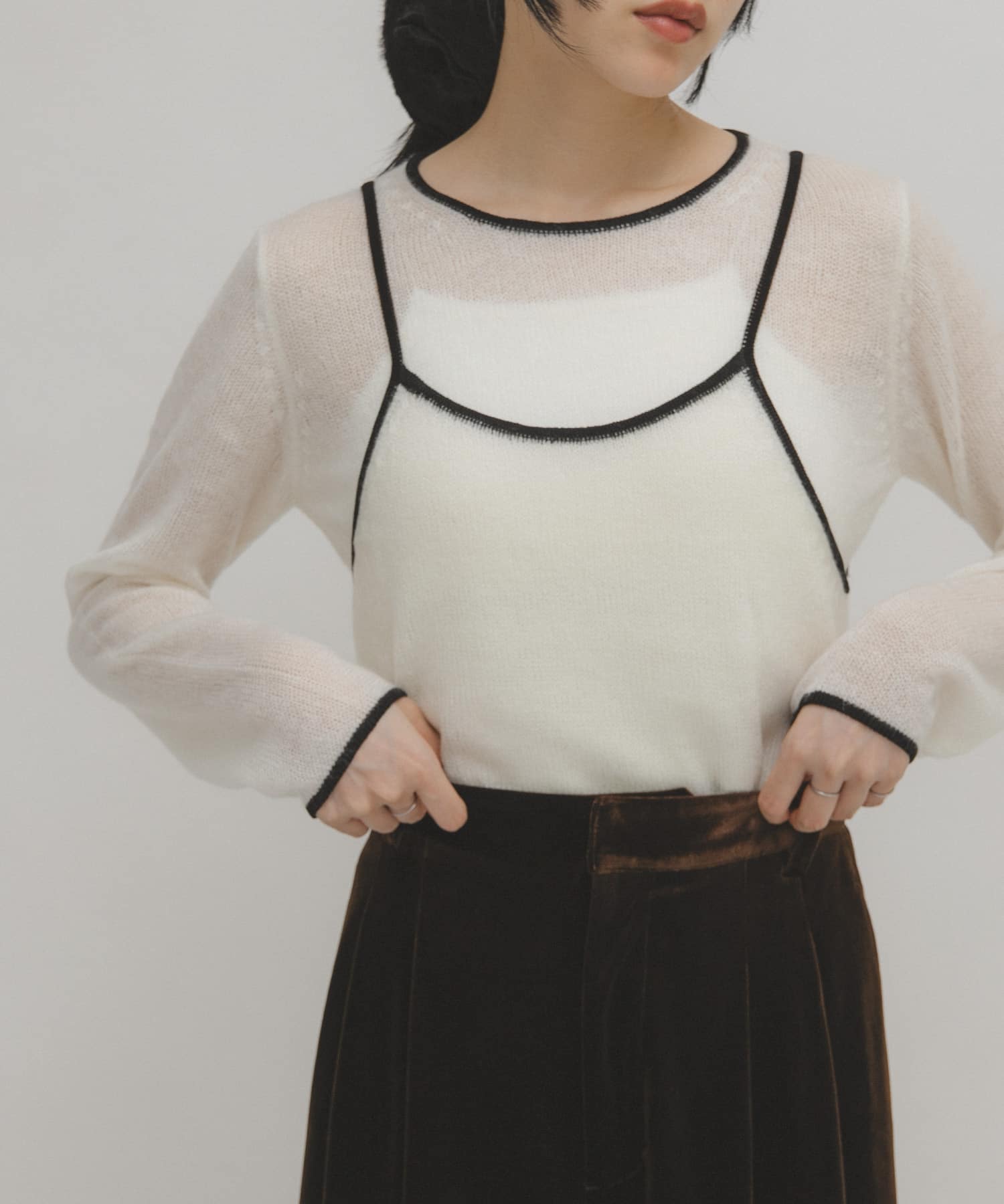 WHITE×BLK