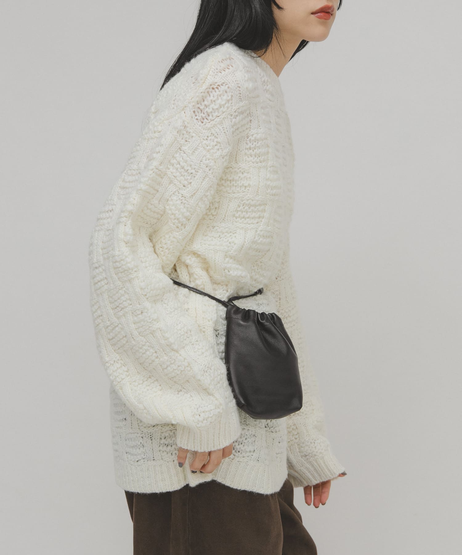 グリッドパターンニット