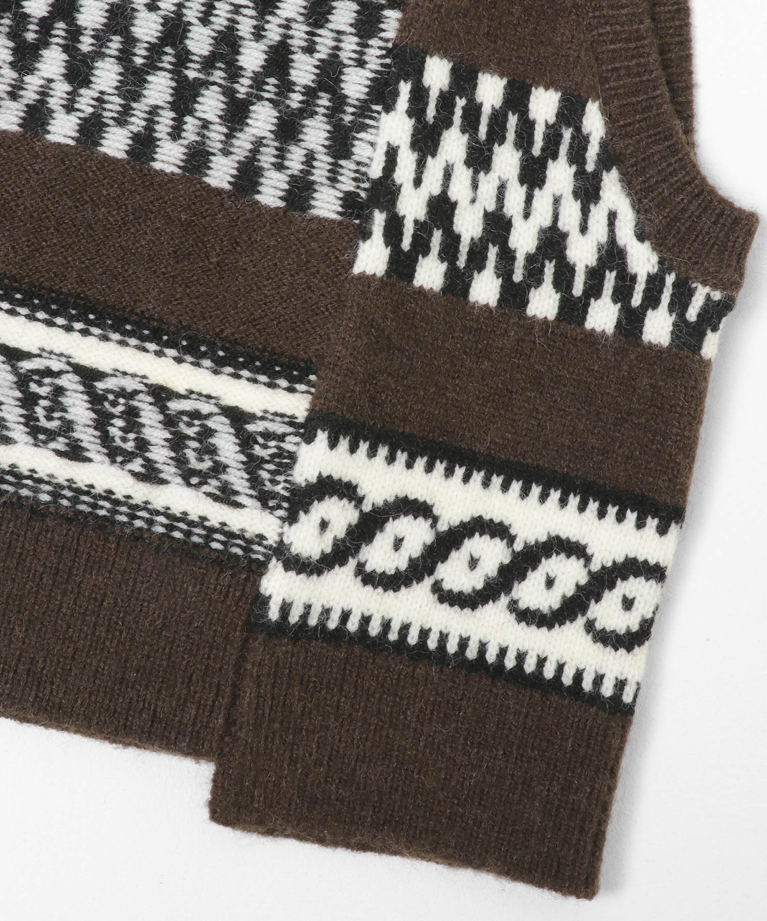 ジャガードリメイクベスト BROWN One