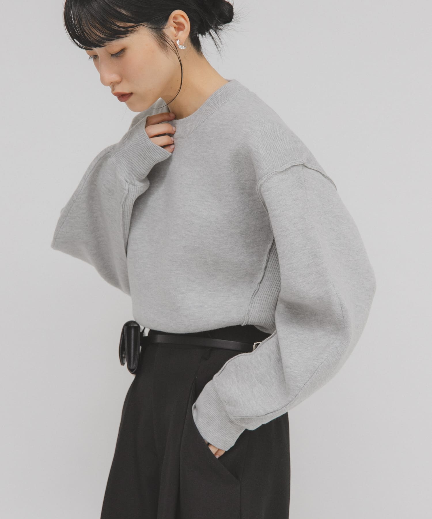 TOP GRAY
