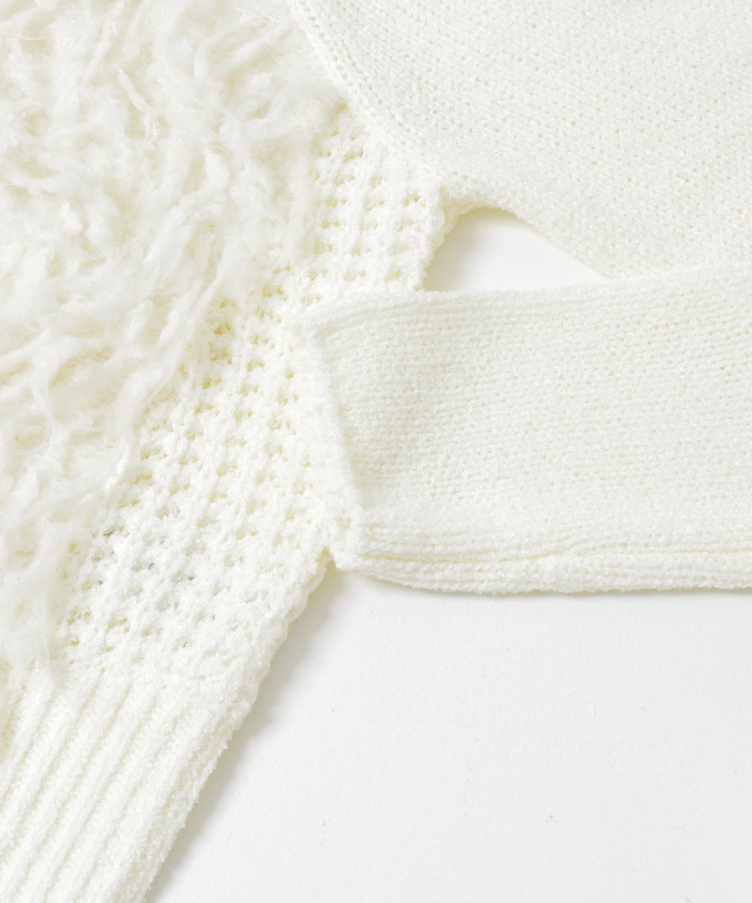 コンパクトフリンジニット OFF One