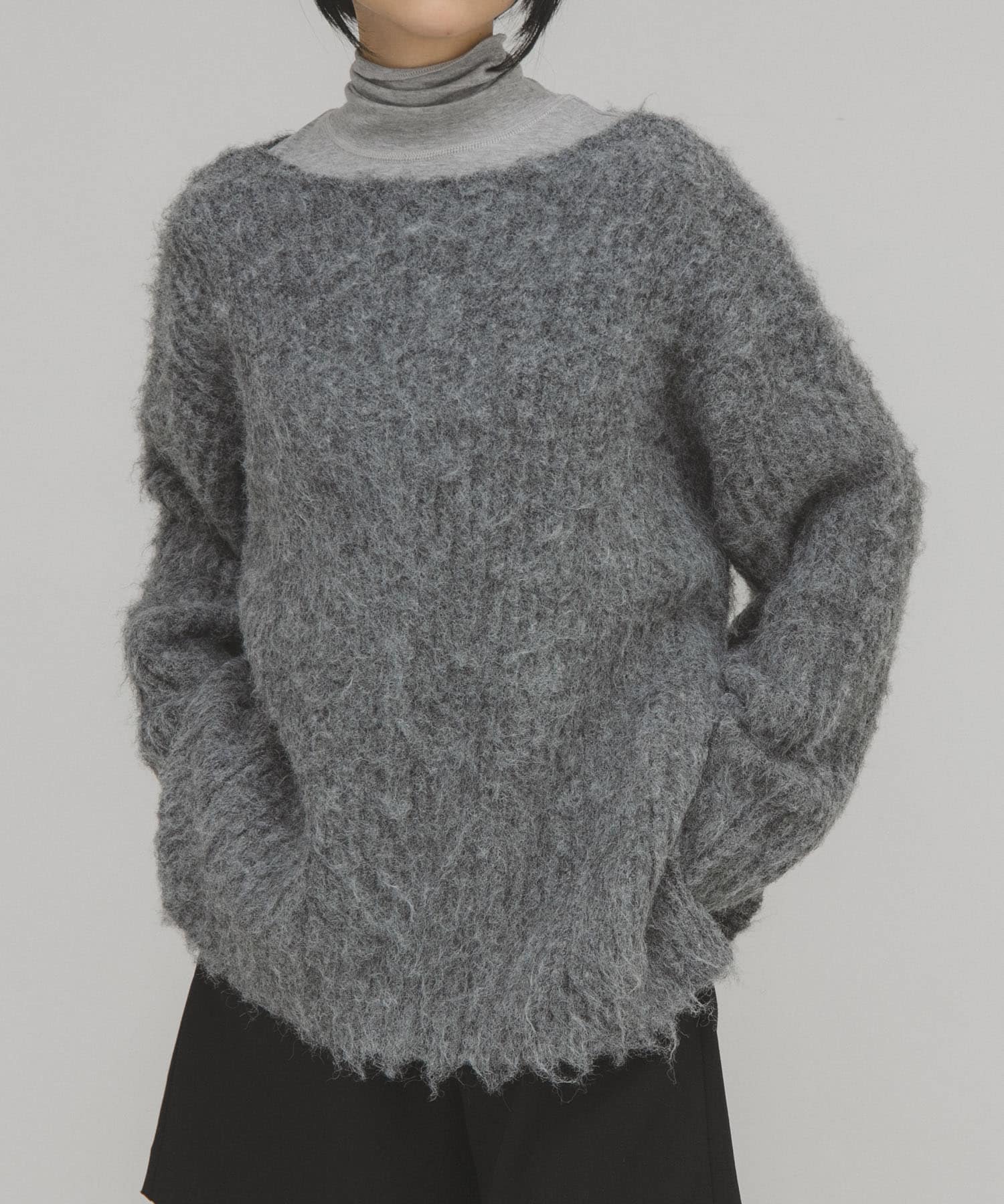 GRAY