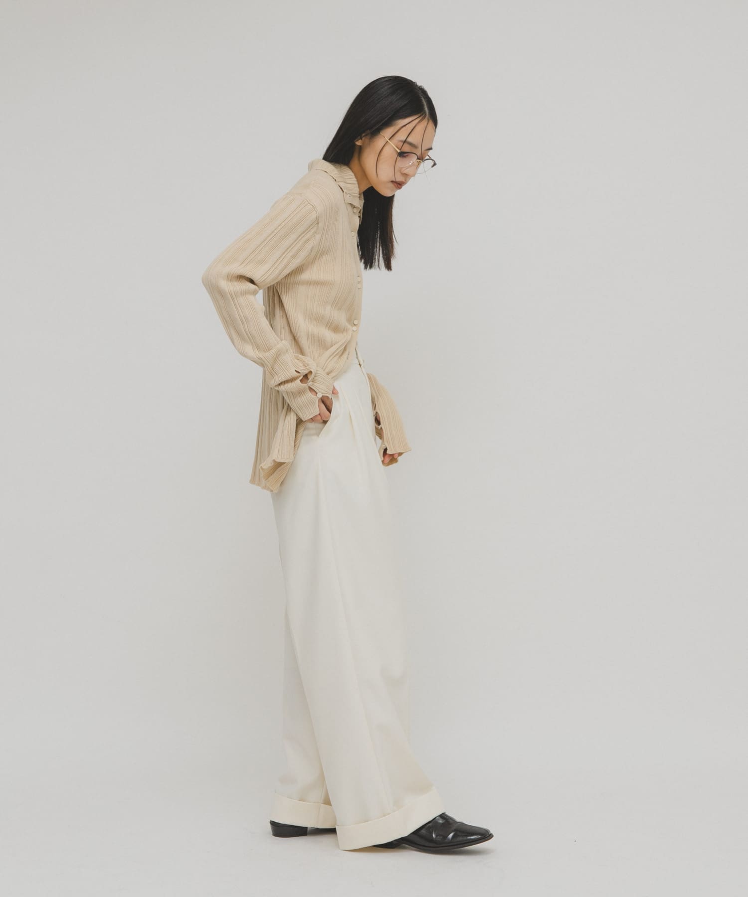 L.BEIGE
