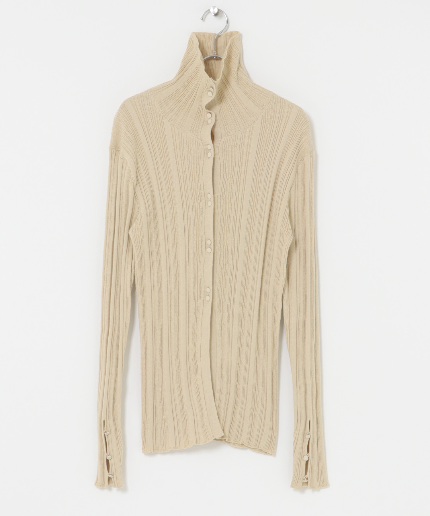 L.BEIGE