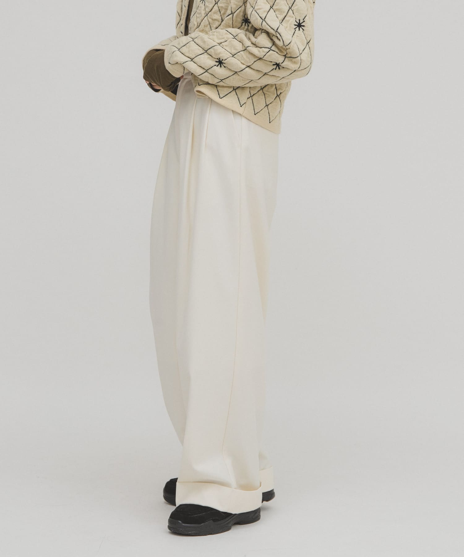 IVORY